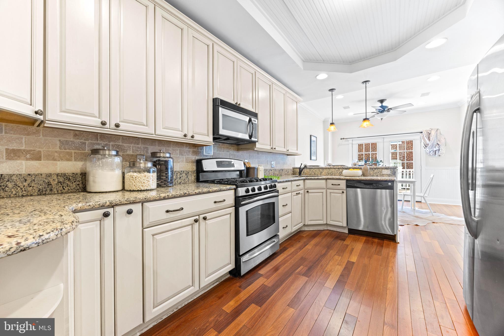 RIVERSIDE - Residential