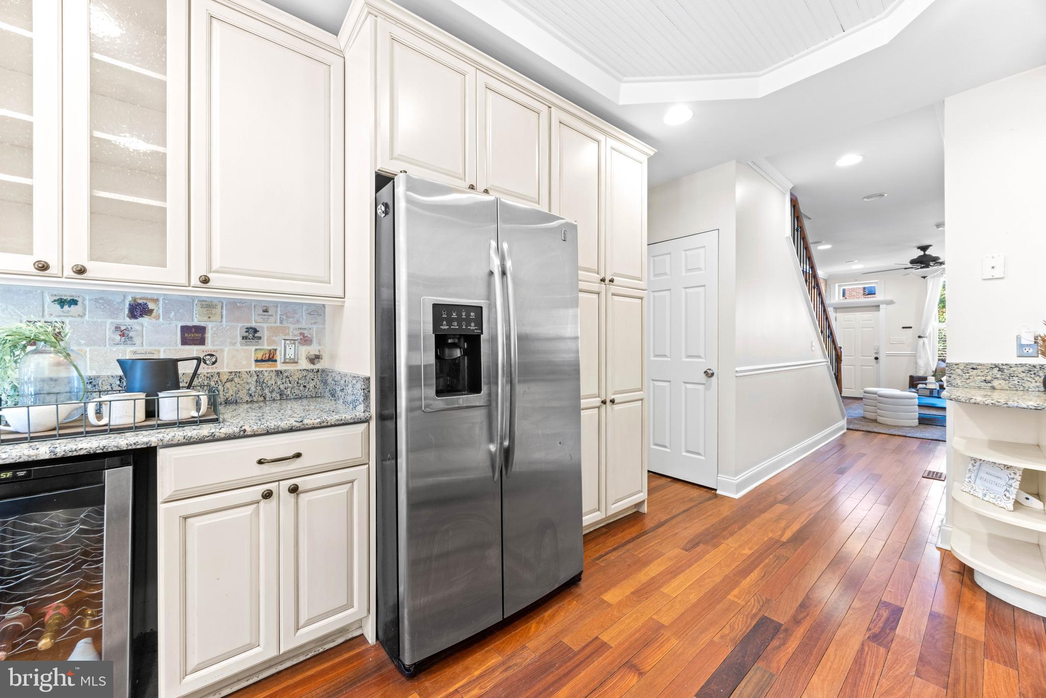 RIVERSIDE - Residential