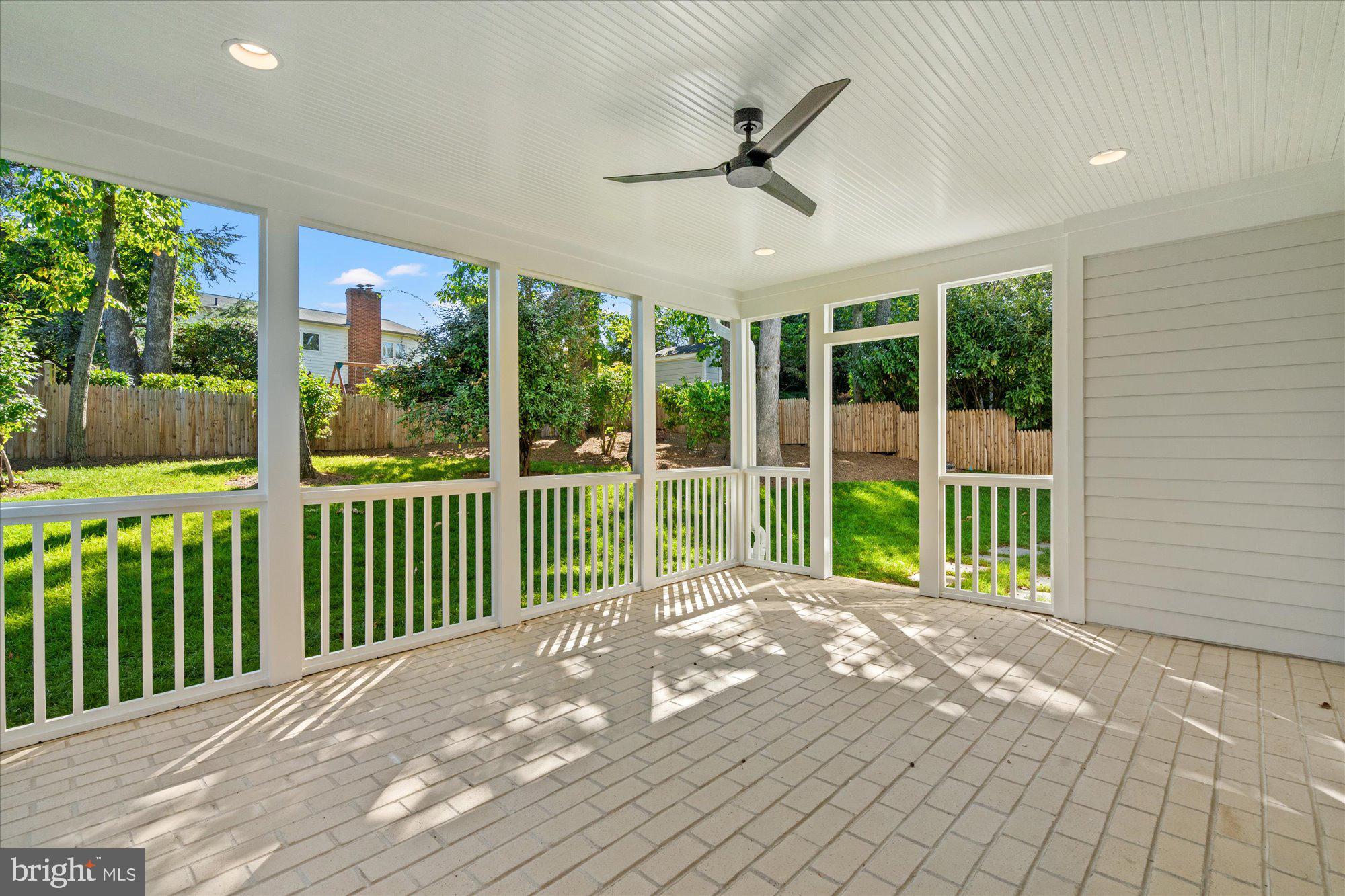 MONTICELLO PARK - Residential