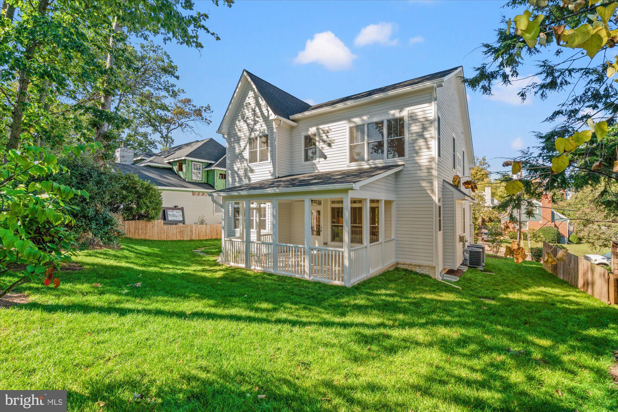 MONTICELLO PARK - Residential