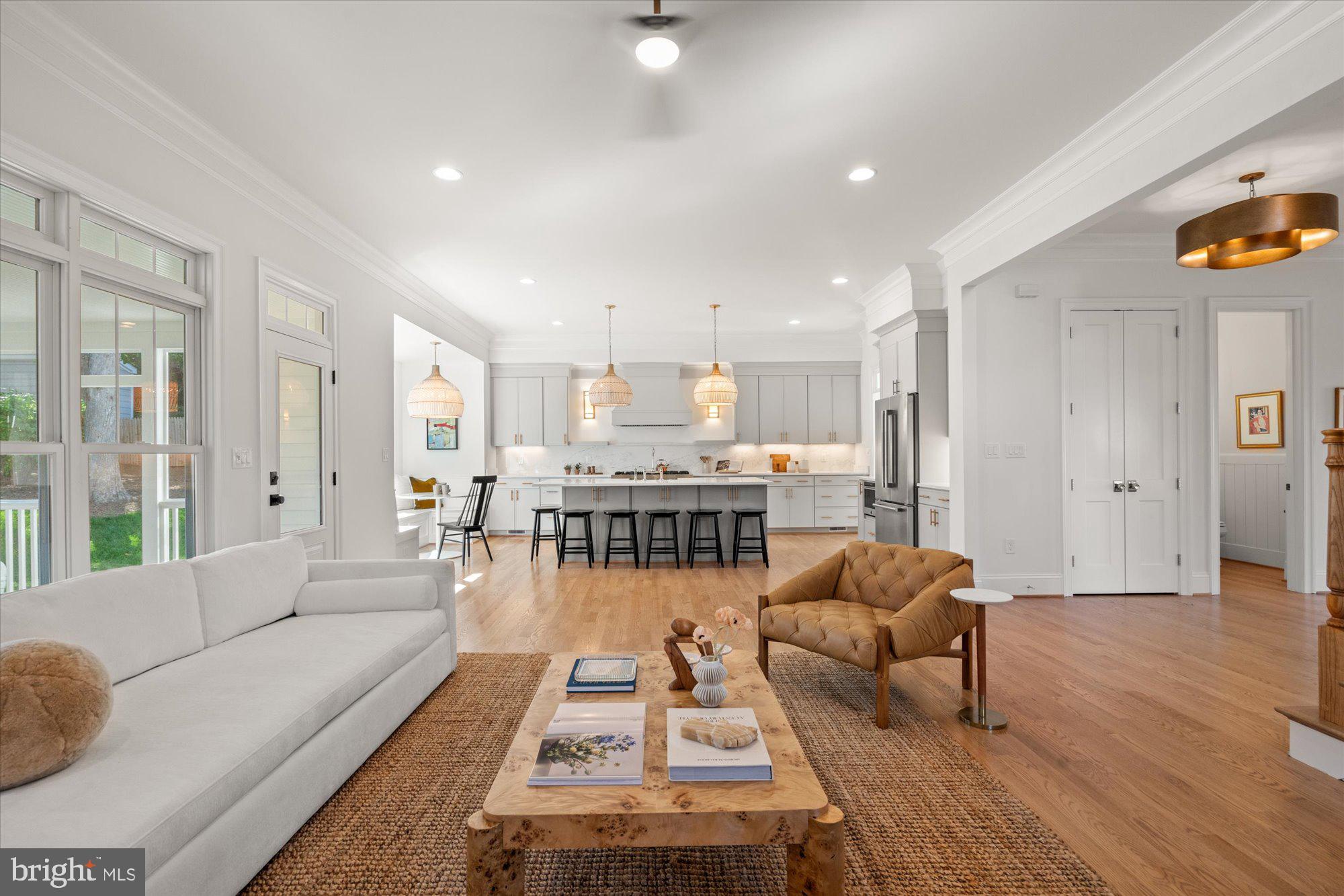 MONTICELLO PARK - Residential