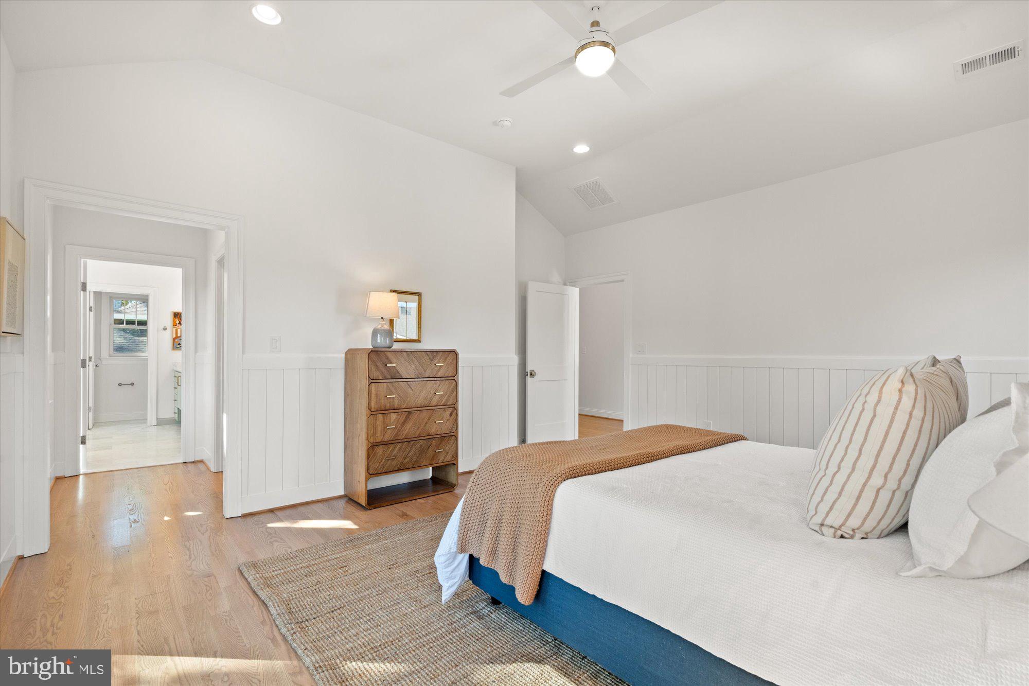 MONTICELLO PARK - Residential