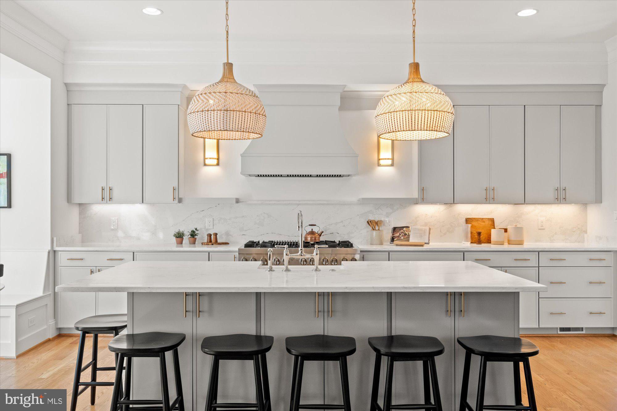 MONTICELLO PARK - Residential