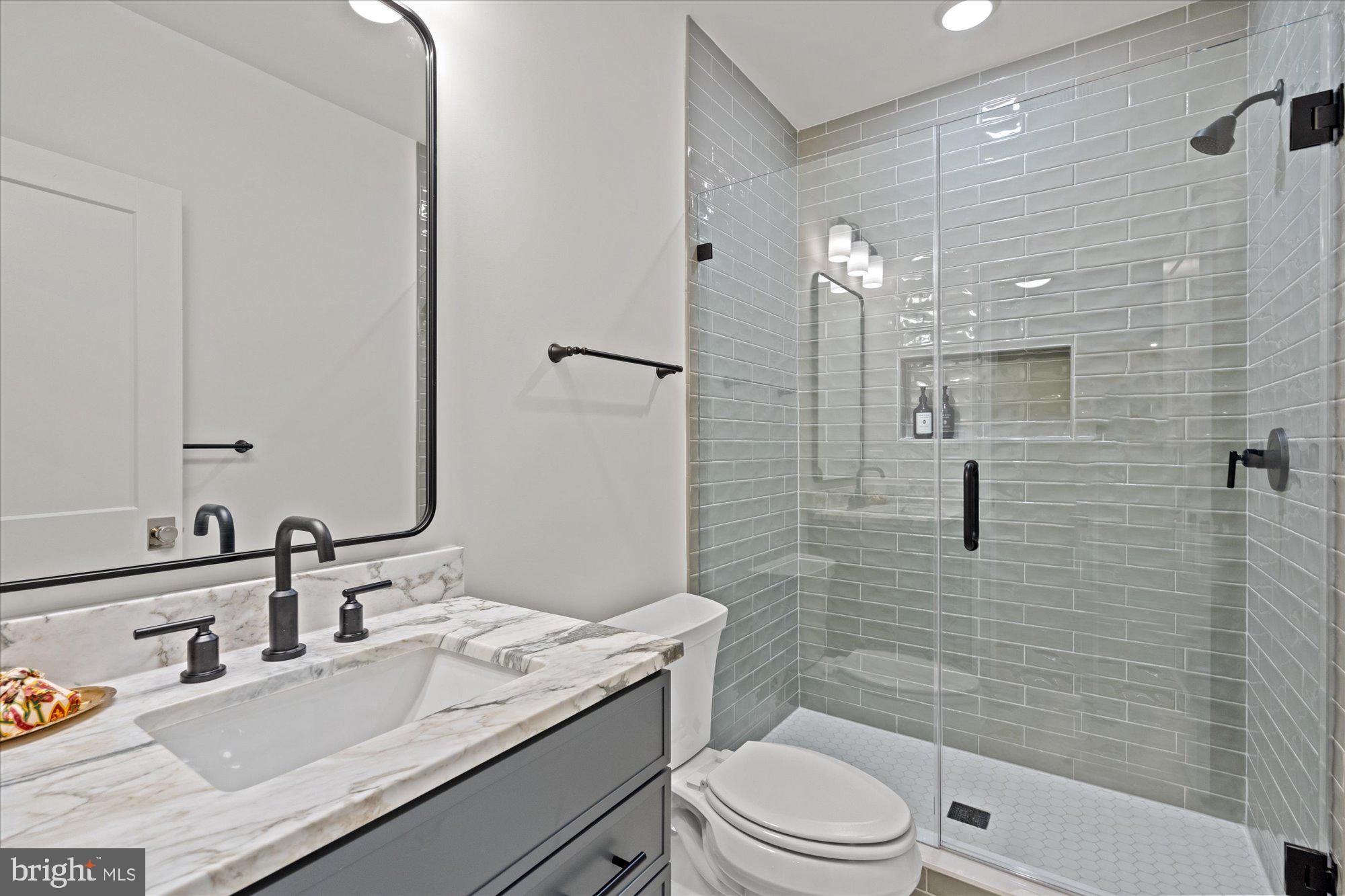 MONTICELLO PARK - Residential