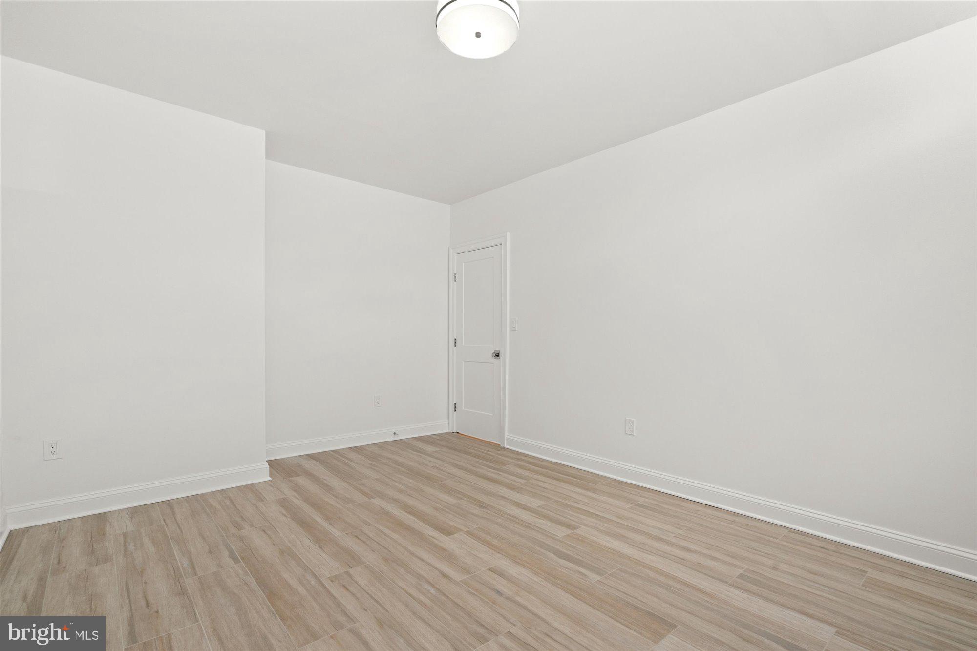 MONTICELLO PARK - Residential