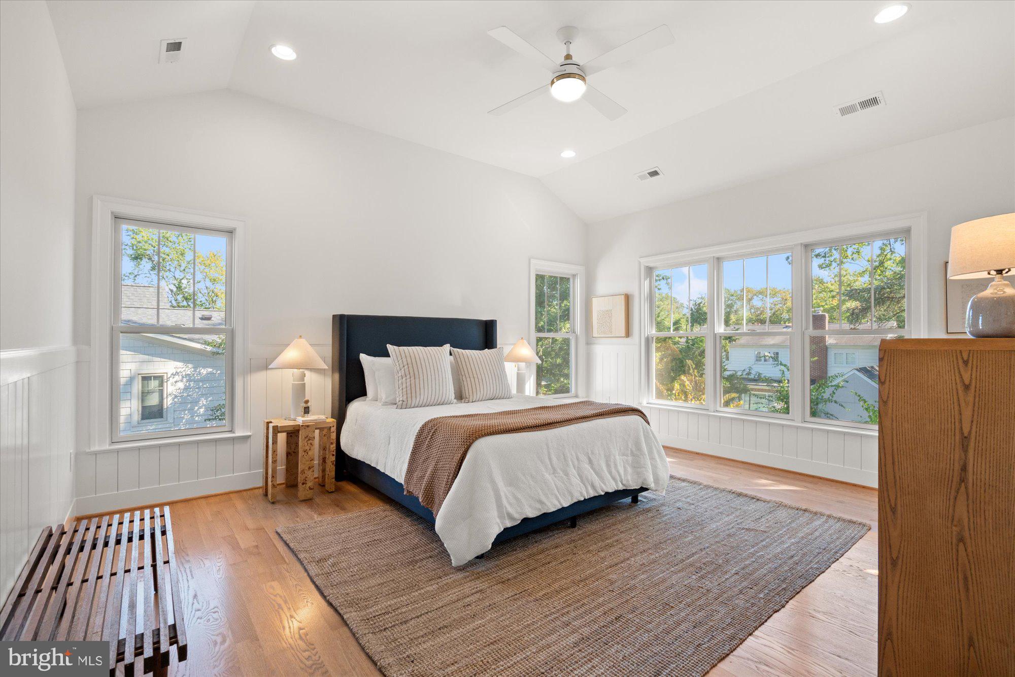 MONTICELLO PARK - Residential