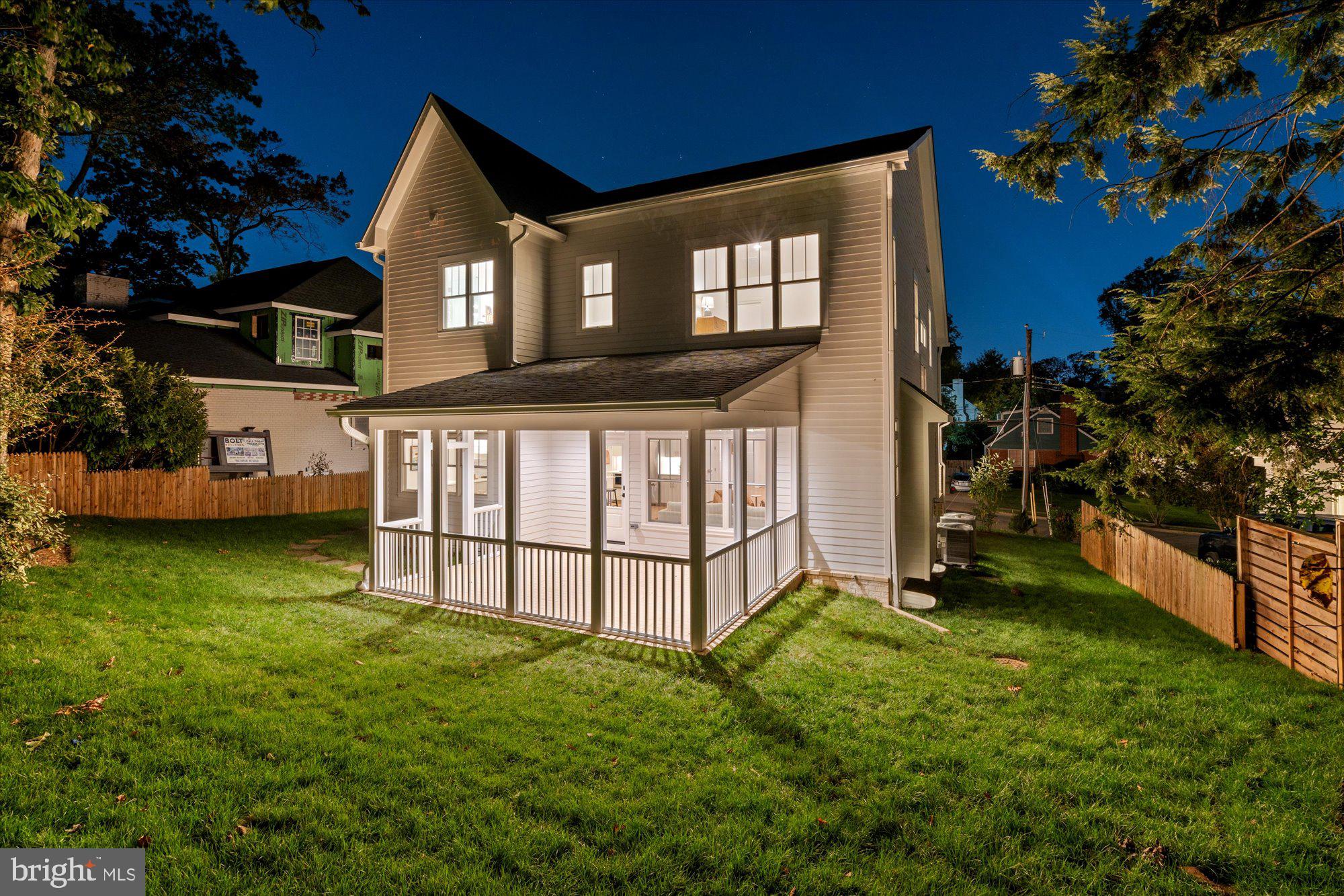 MONTICELLO PARK - Residential