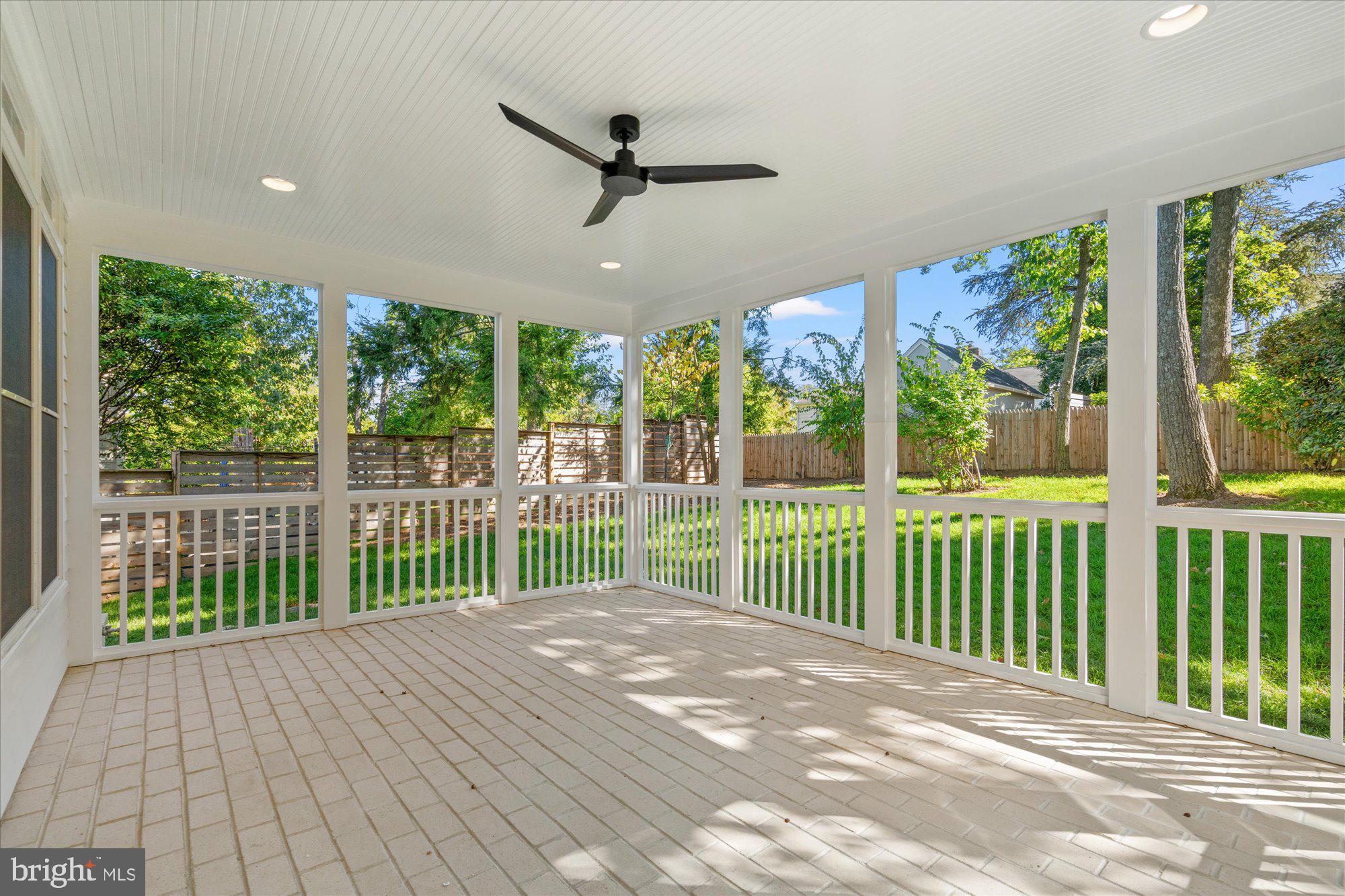 MONTICELLO PARK - Residential