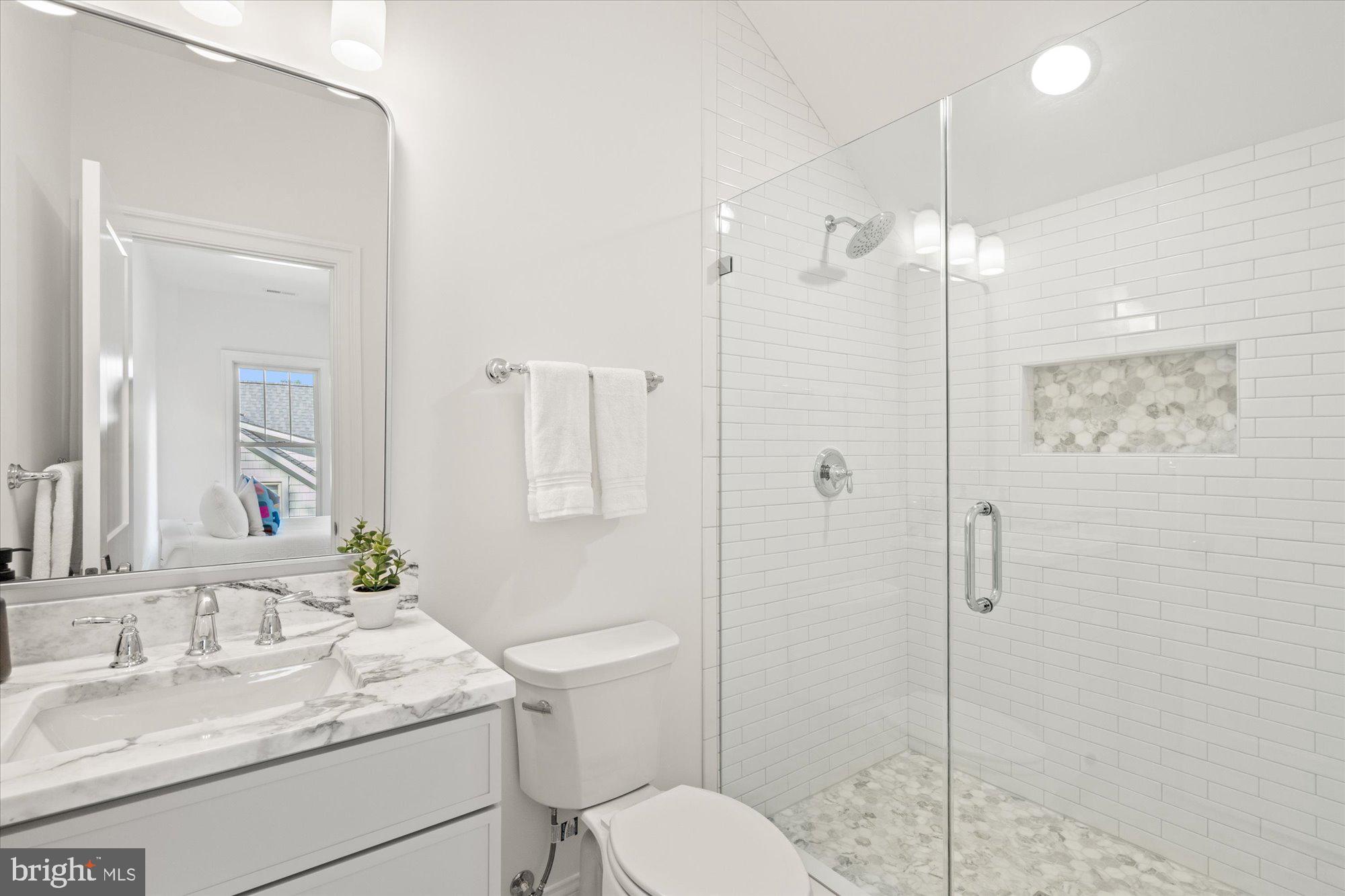 MONTICELLO PARK - Residential