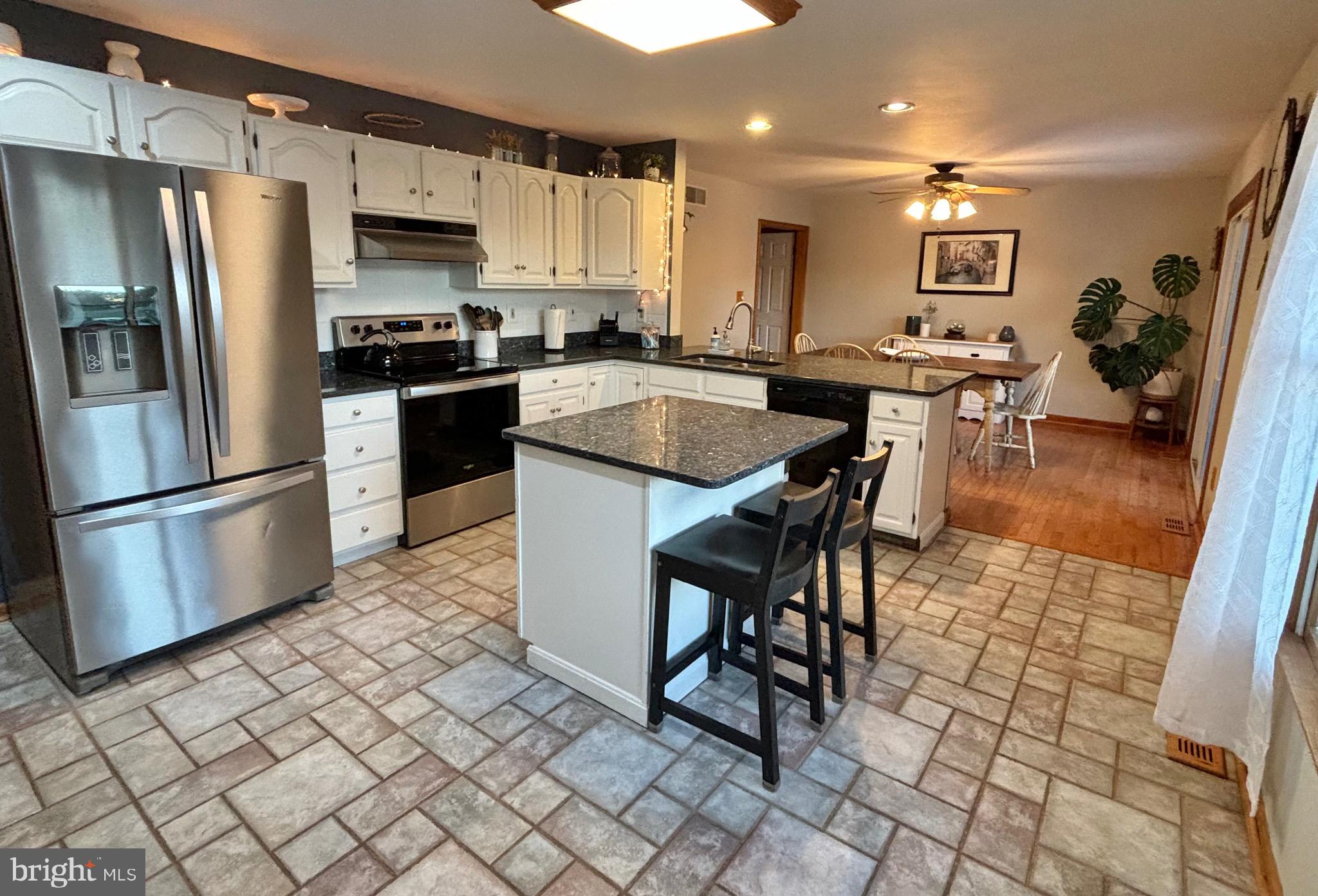 OAK HILL FARMS - Residential