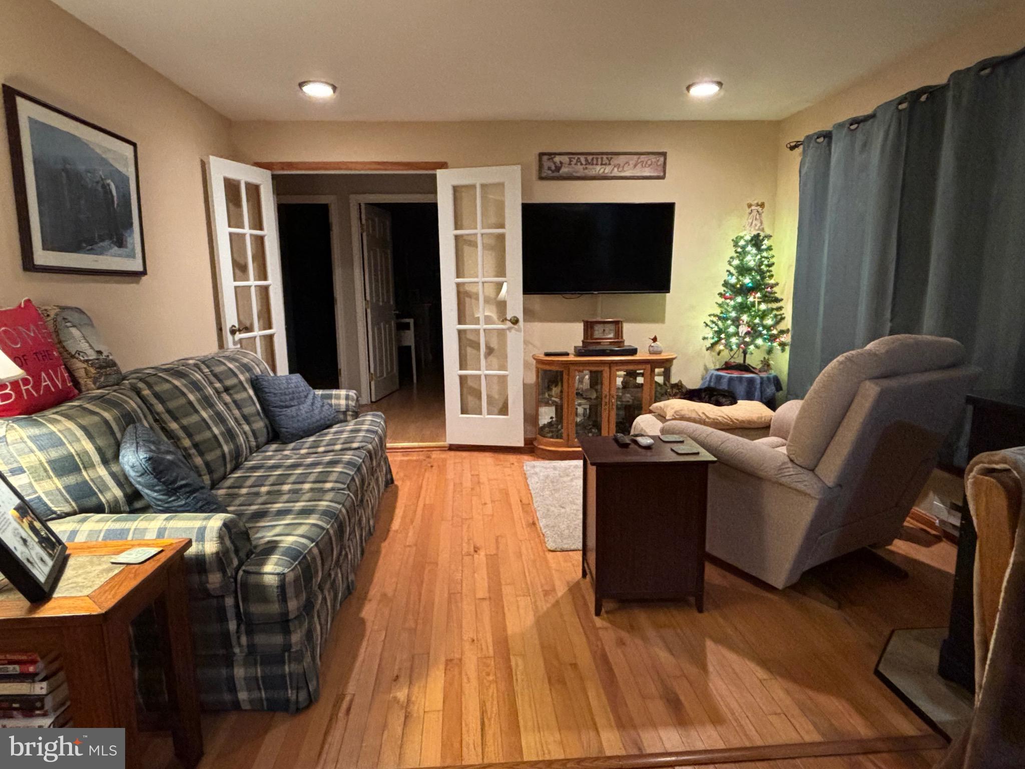 OAK HILL FARMS - Residential