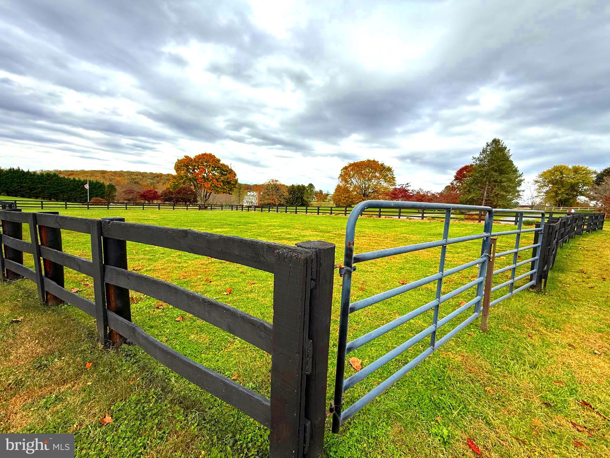 OAK HILL FARMS - Residential