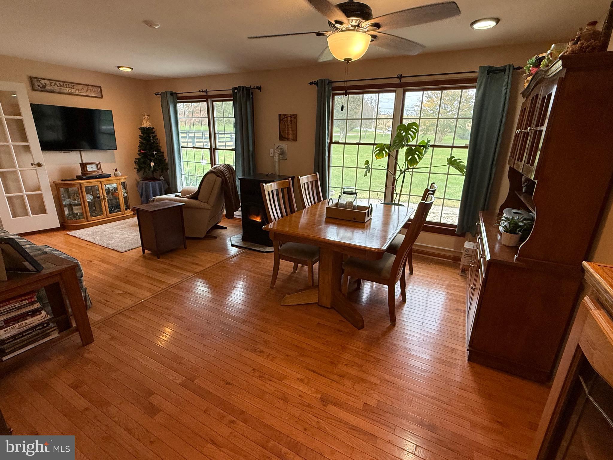 OAK HILL FARMS - Residential