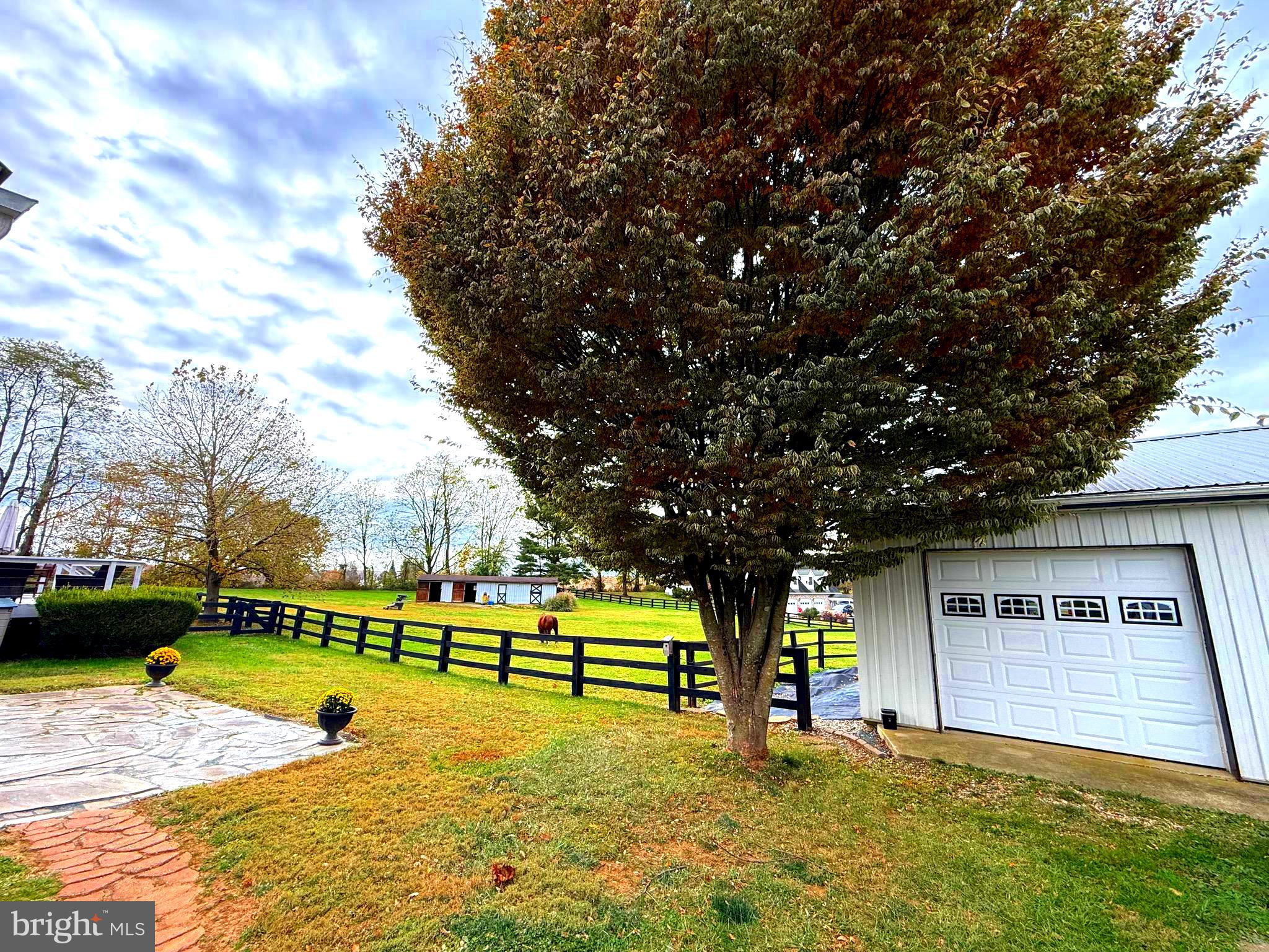 OAK HILL FARMS - Residential