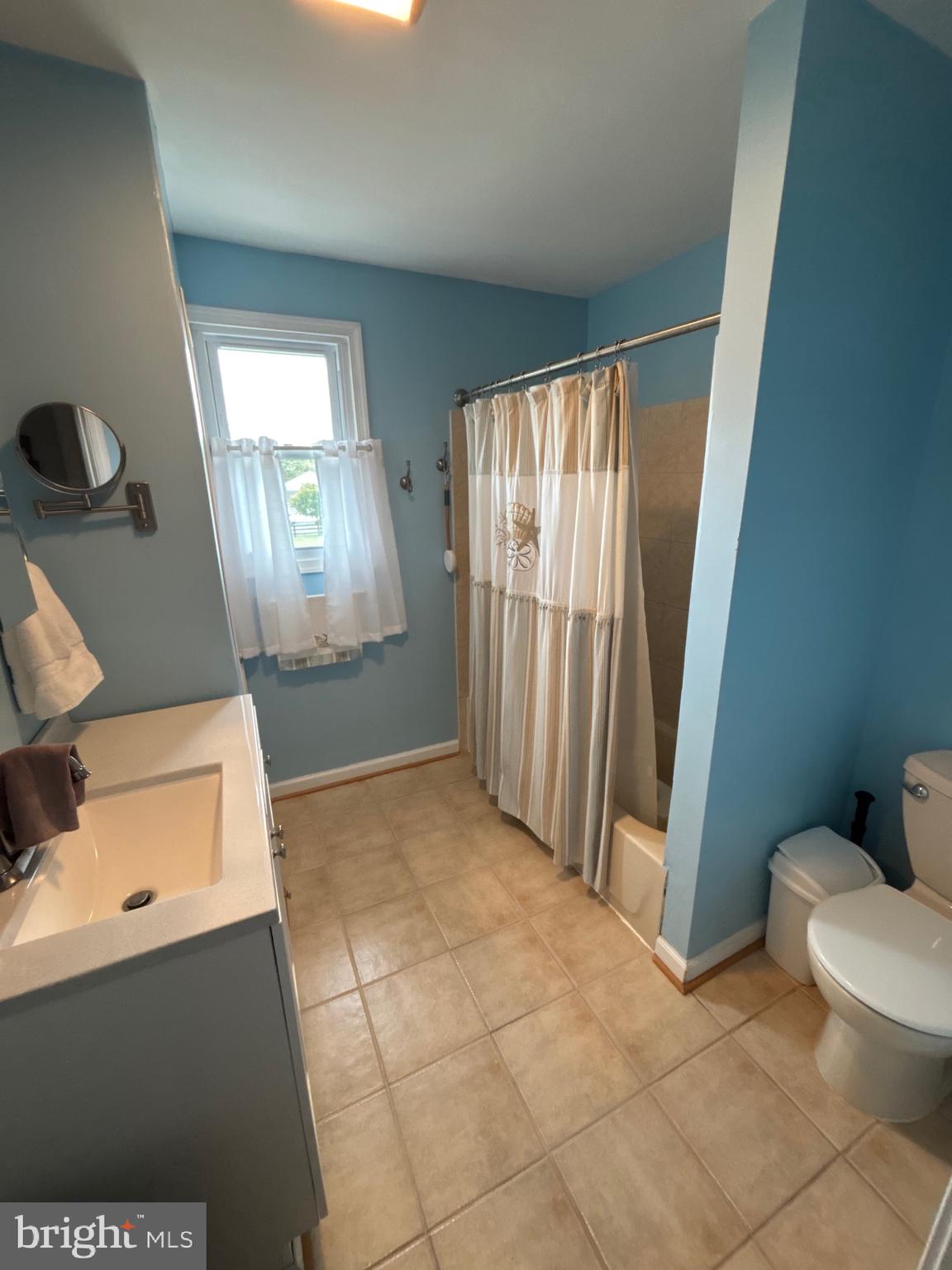 OAK HILL FARMS - Residential