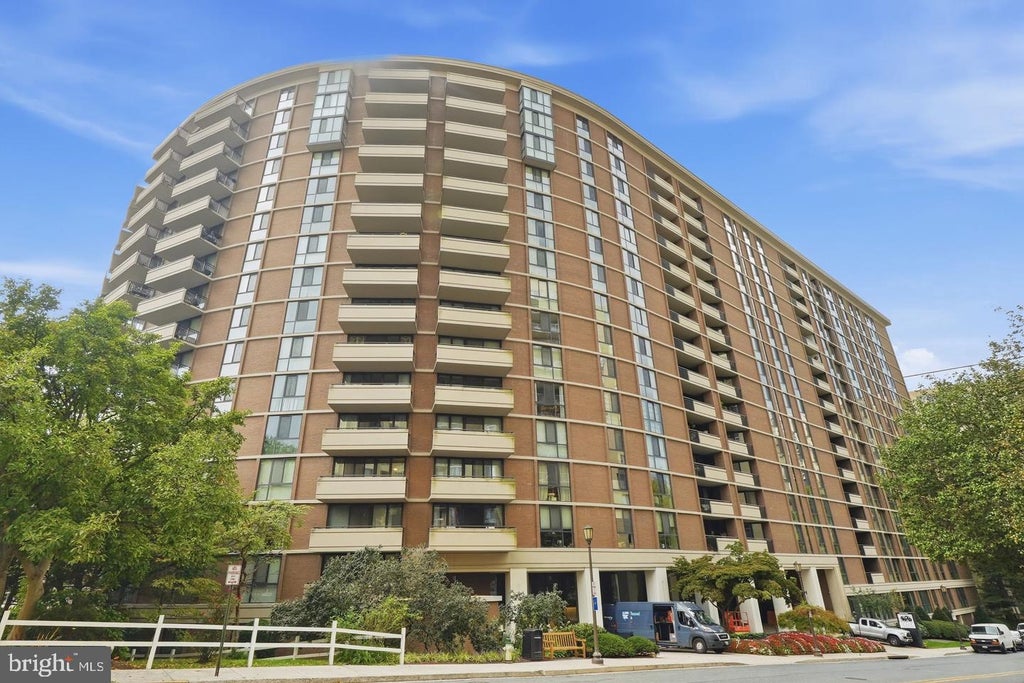 Photo of 4620 N Park Avenue #607E, CHEVY CHASE, MD 20815 (MLS # MDMC2261254)