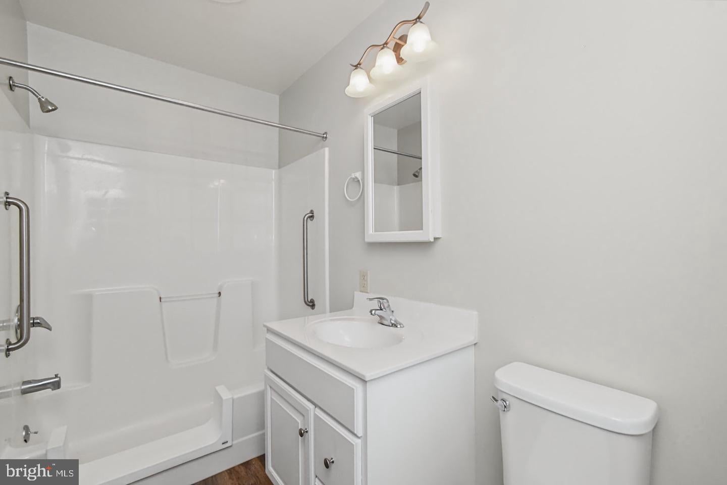 2461 E HIGH STREET CRE