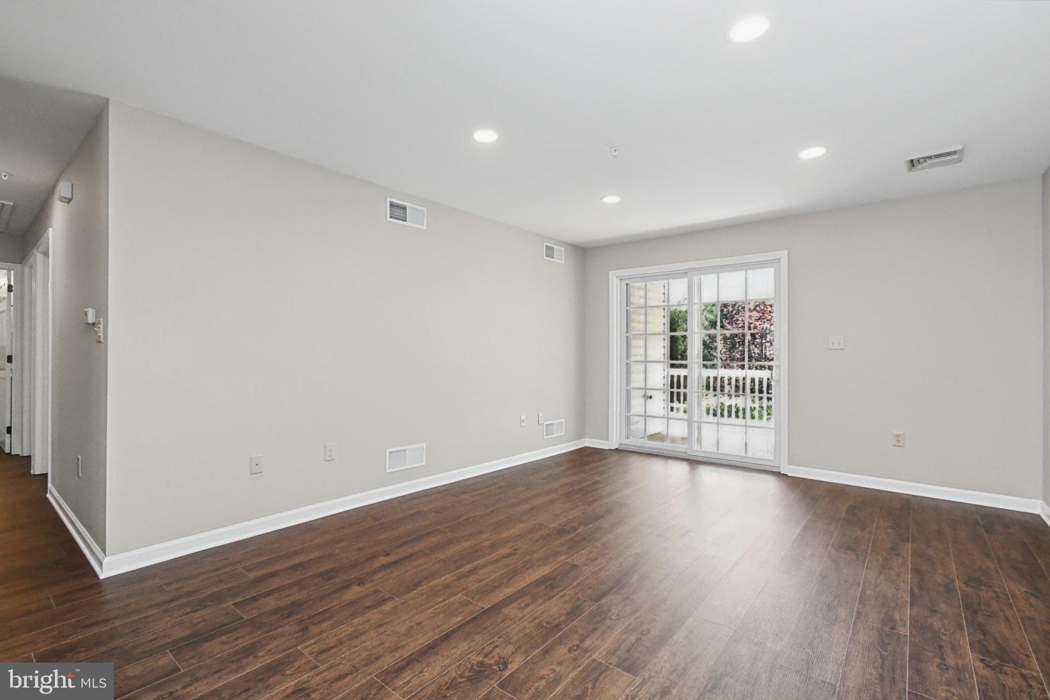 2461 E HIGH STREET CRE