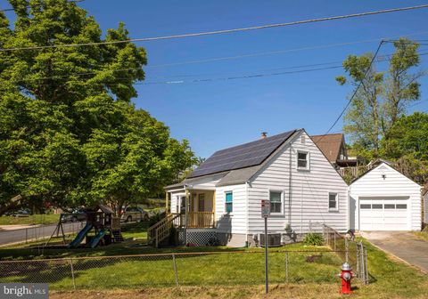 Photo of 2420 Byrd Lane, ALEXANDRIA, VA 22303 (MLS # VAFX2312220)