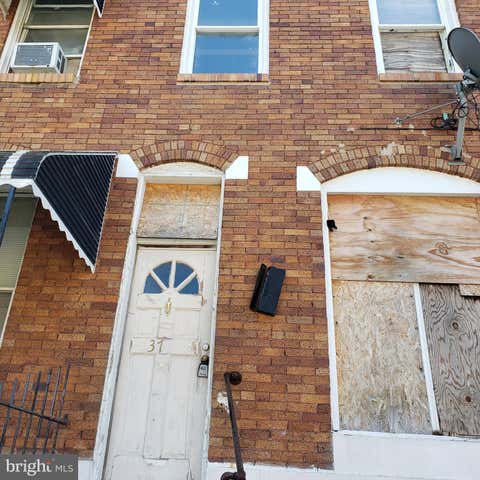 Townhouse For Rent - 37 Wheeler Avenue<br/> BALTIMORE, MD 21223