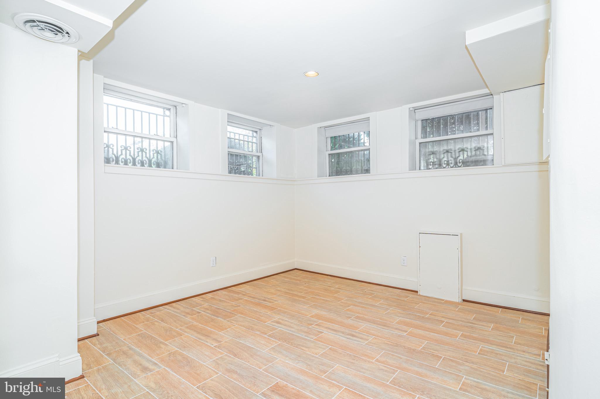 DUPONT CIRCLE - Residential Lease