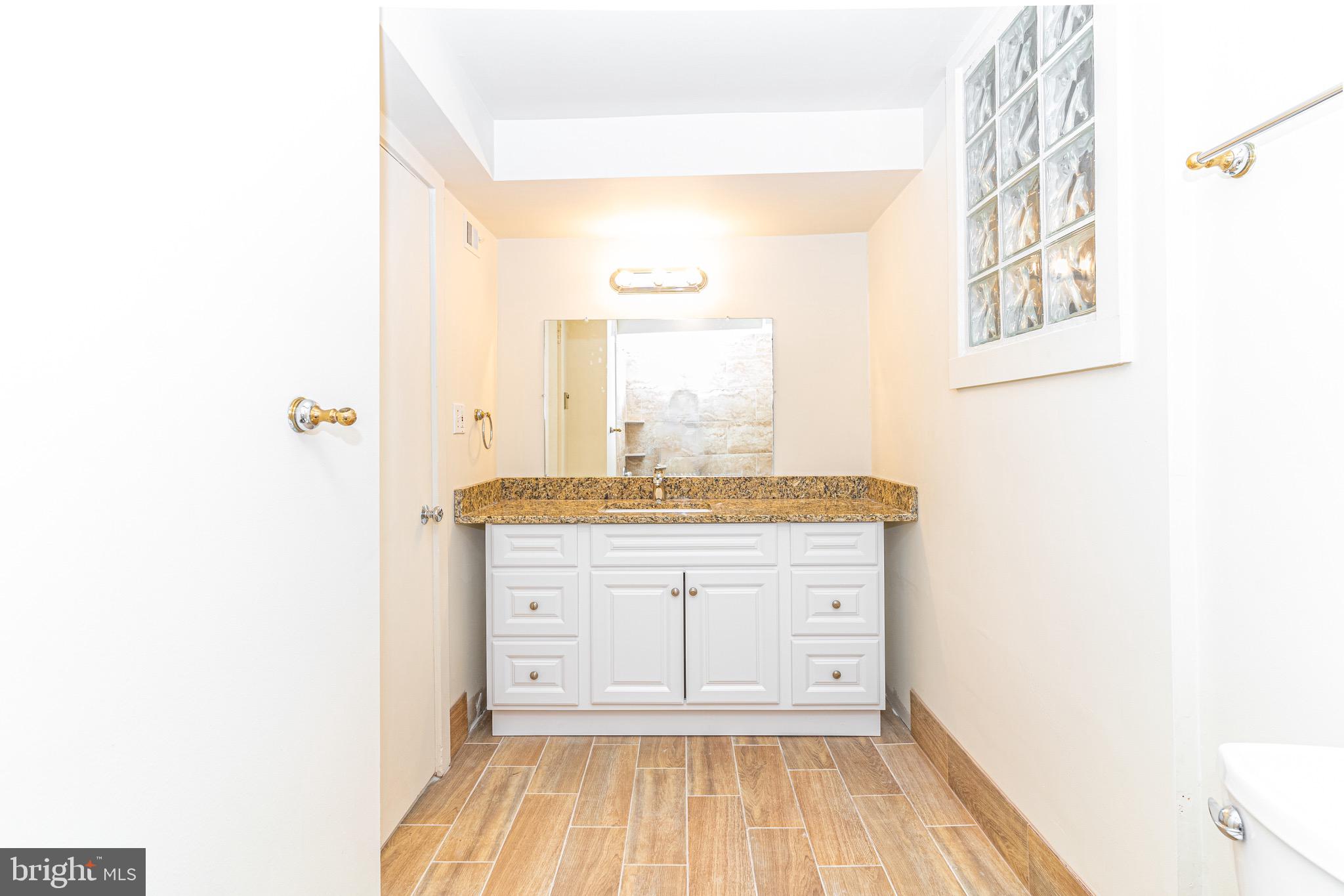DUPONT CIRCLE - Residential Lease