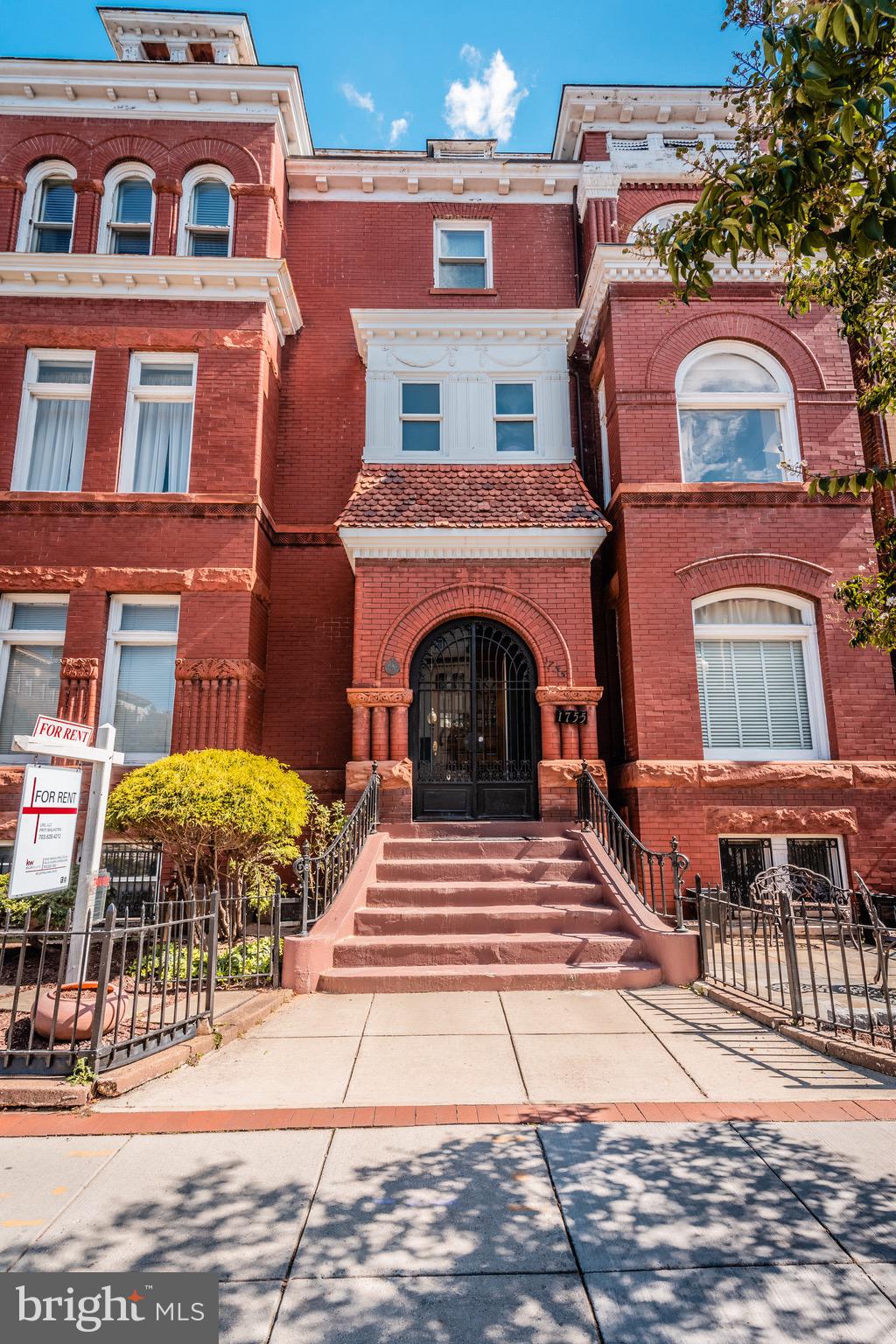 DUPONT CIRCLE - Residential Lease