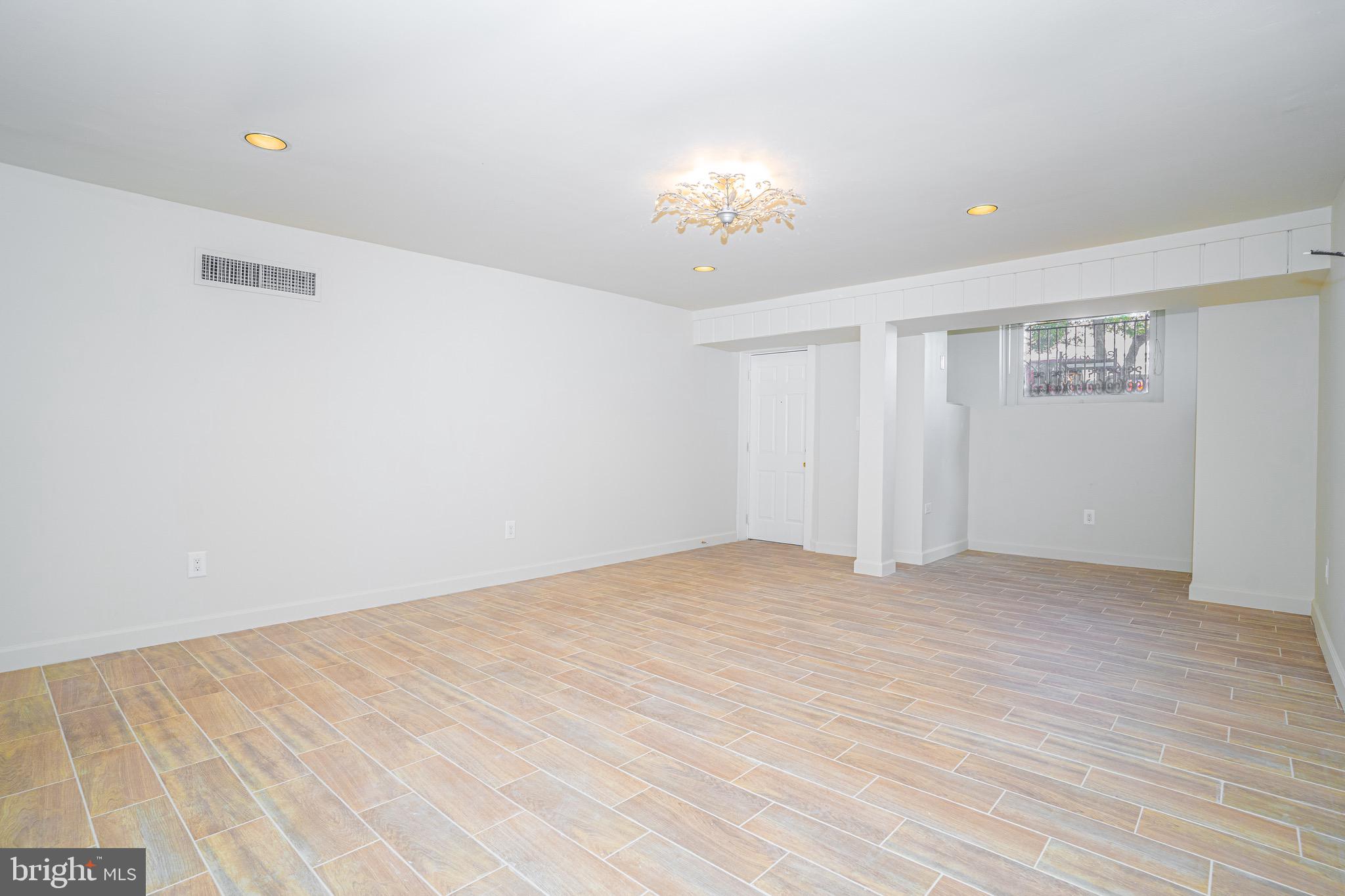 DUPONT CIRCLE - Residential Lease