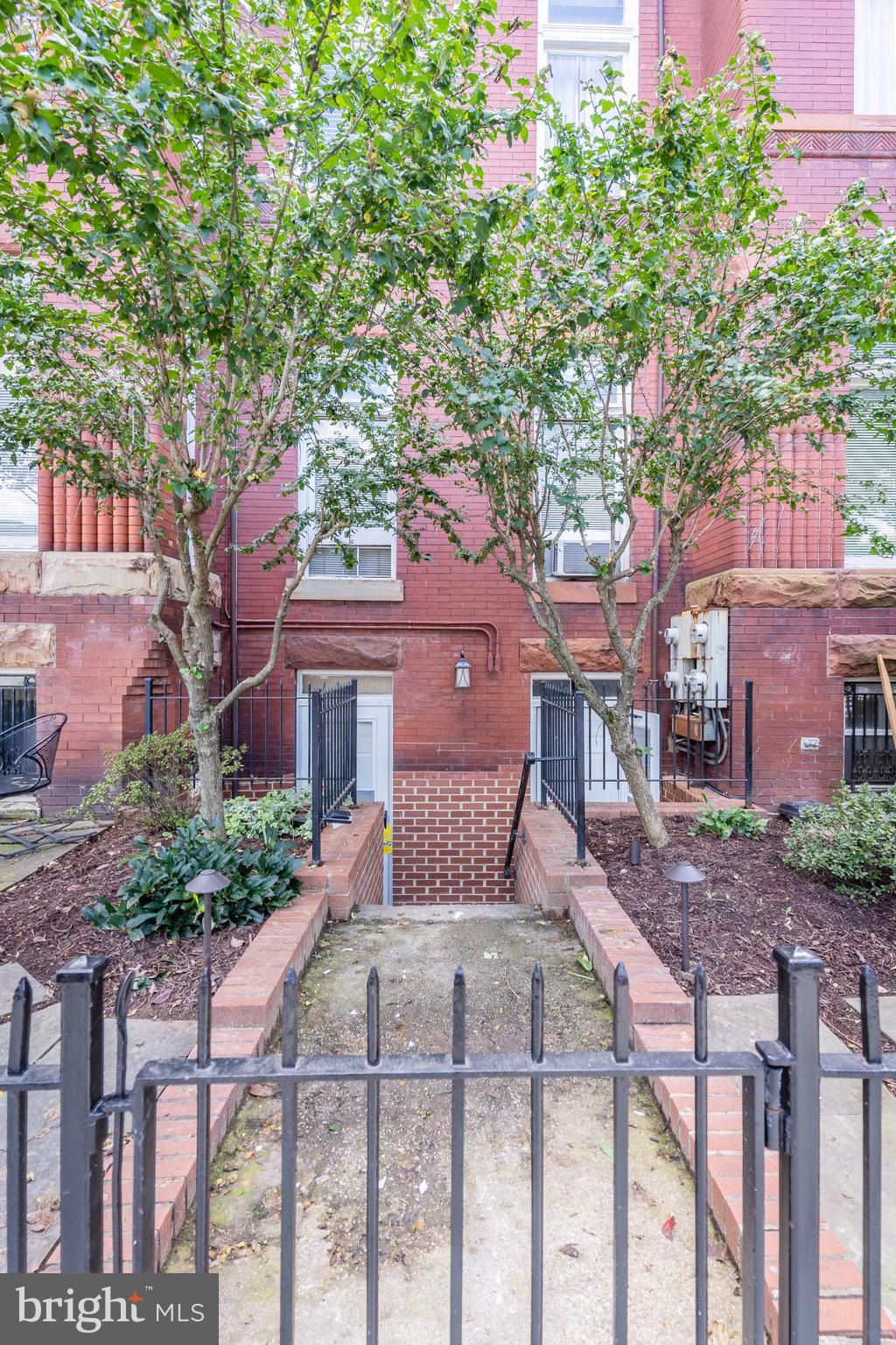 DUPONT CIRCLE - Residential Lease