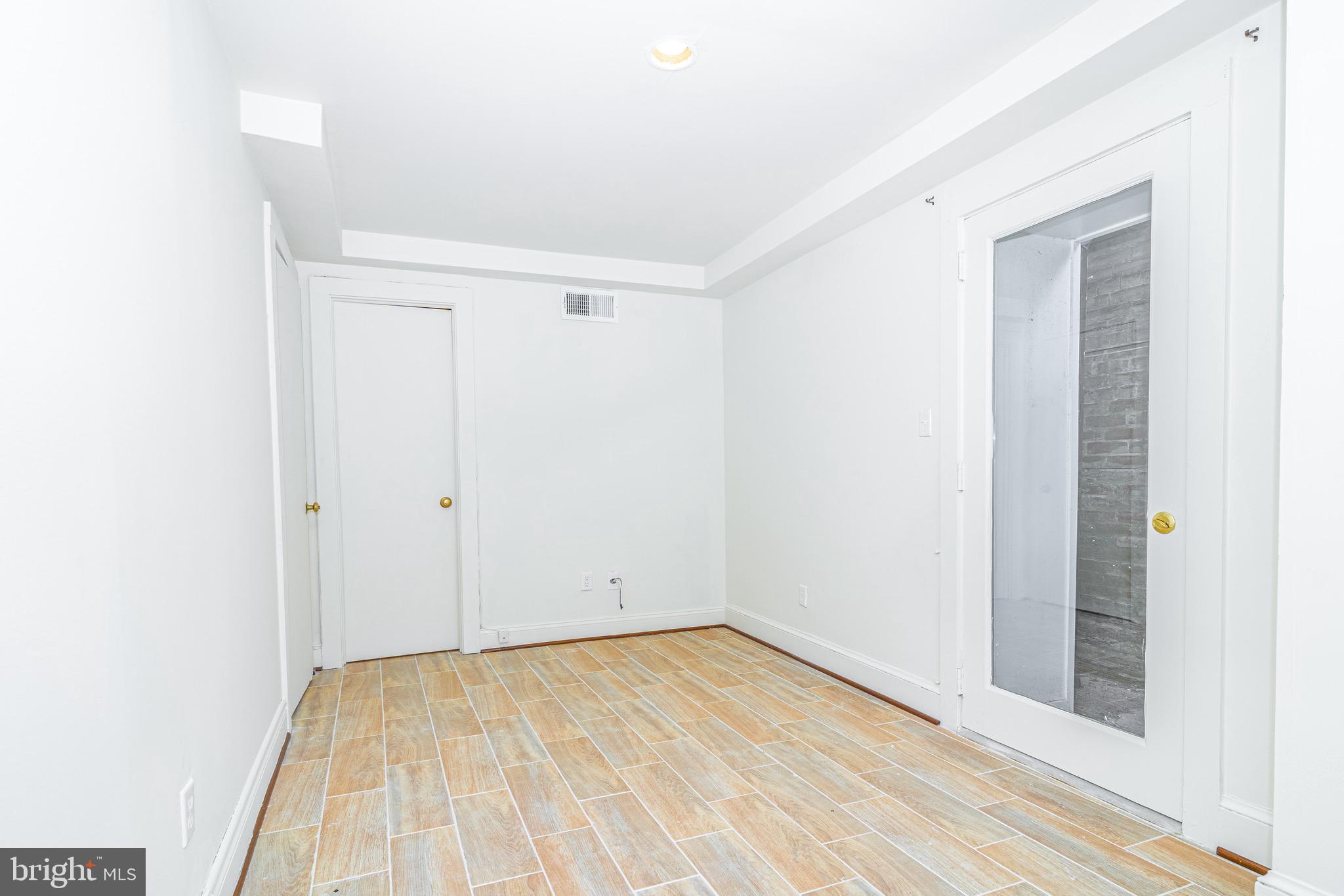 DUPONT CIRCLE - Residential Lease