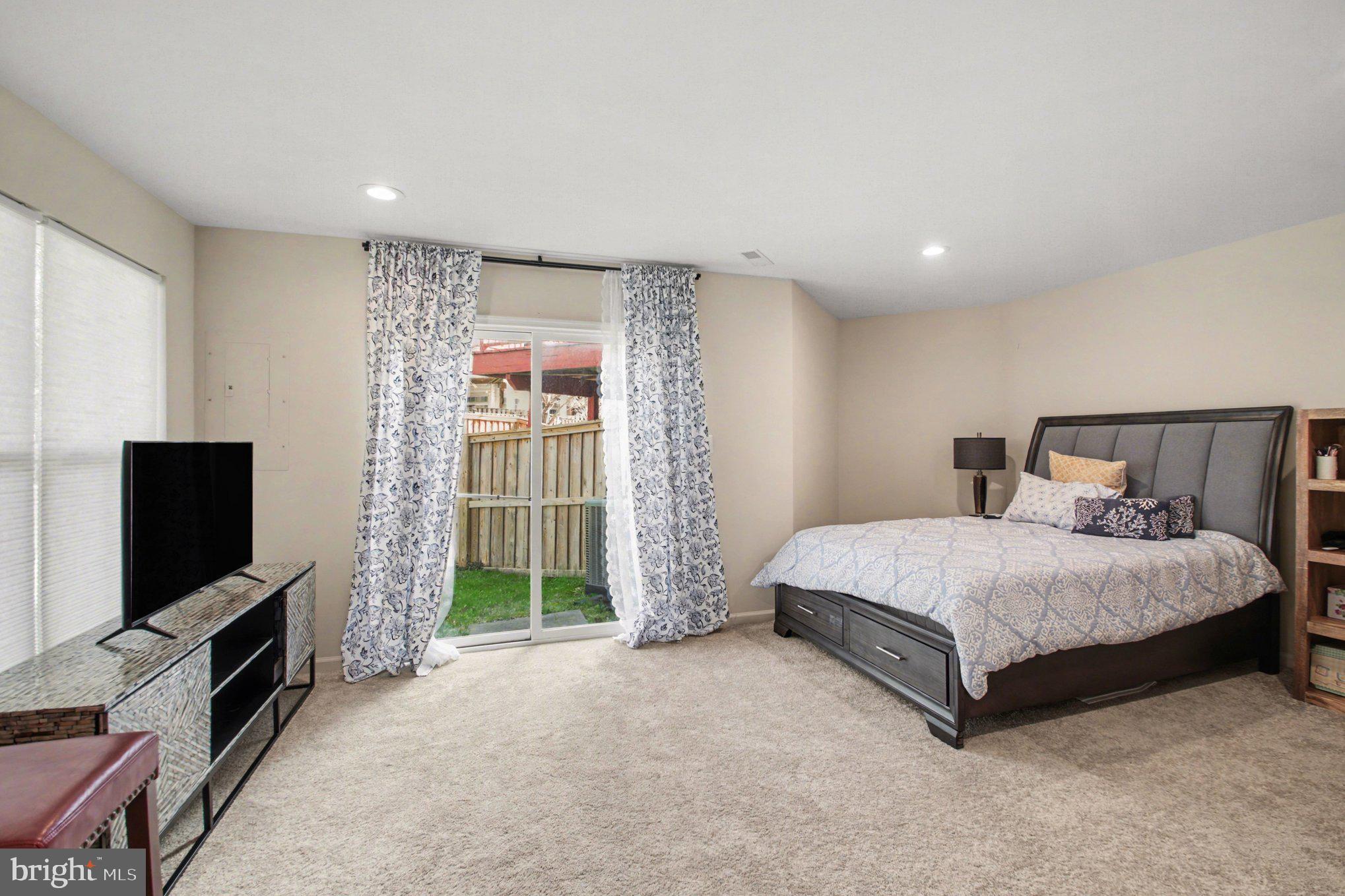 BRAMBLETON LANDBAY - Residential