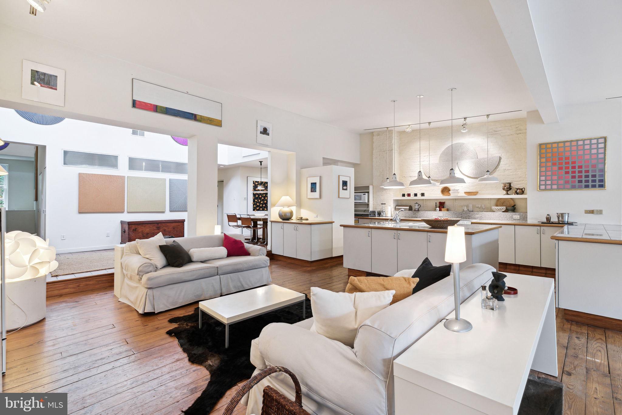 ART MUSEUM AREA - Residential