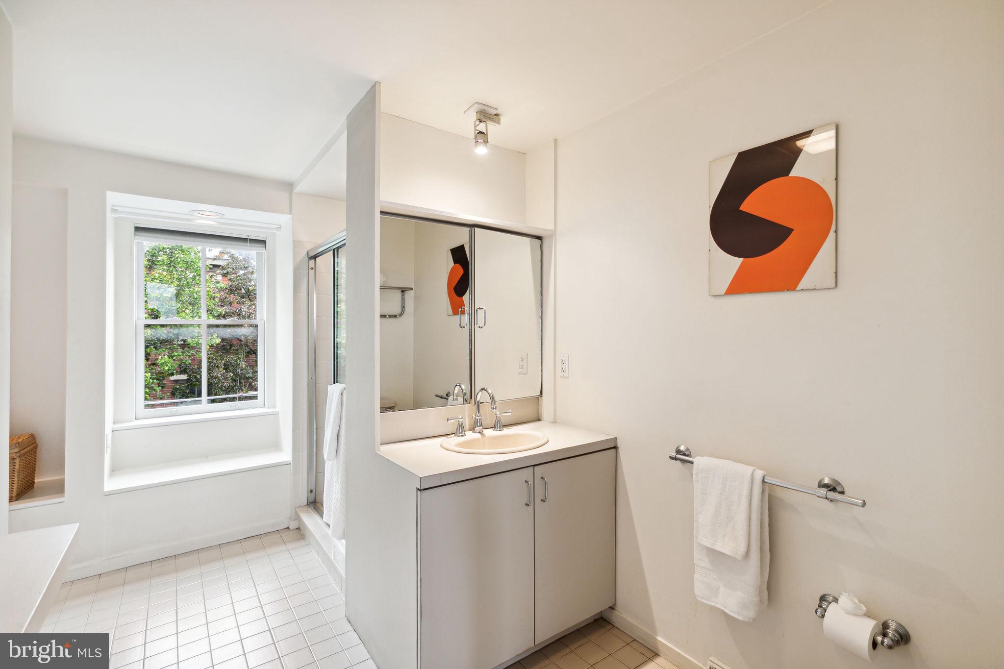 ART MUSEUM AREA - Residential