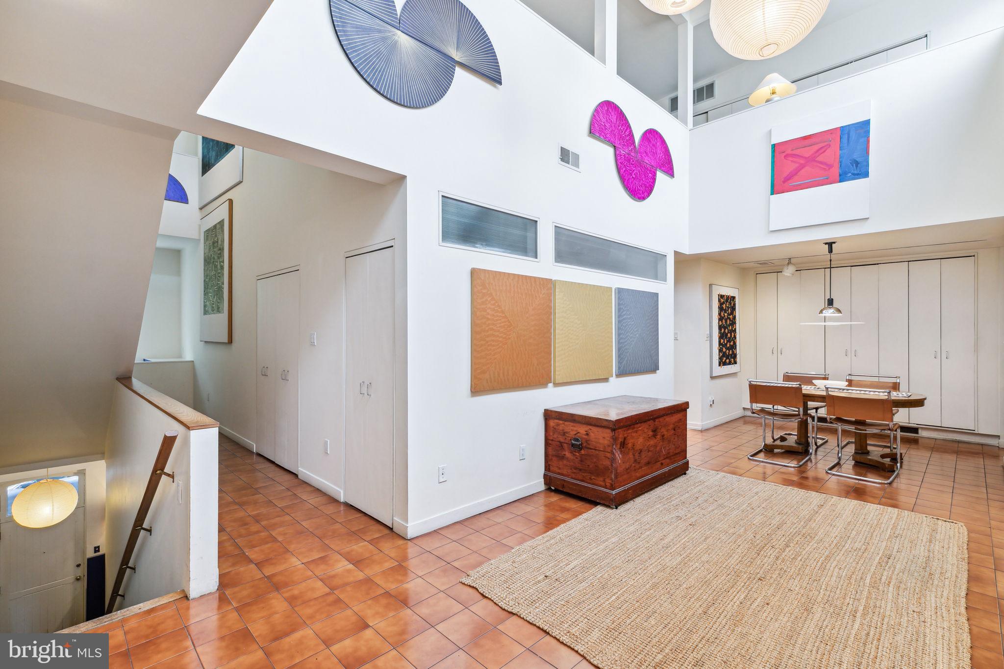 ART MUSEUM AREA - Residential