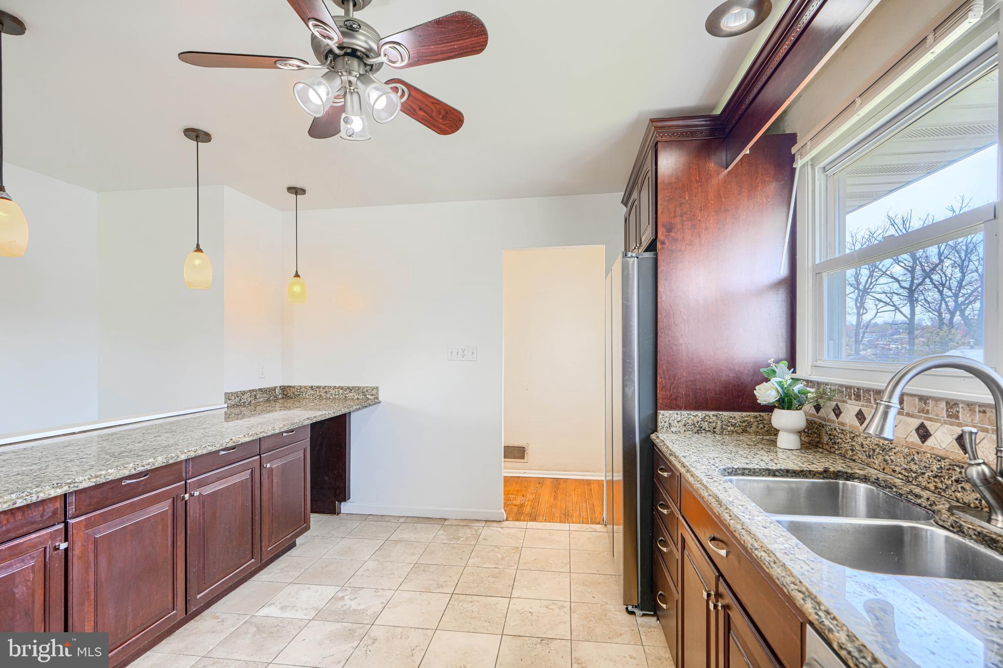 ROSEDALE - Residential