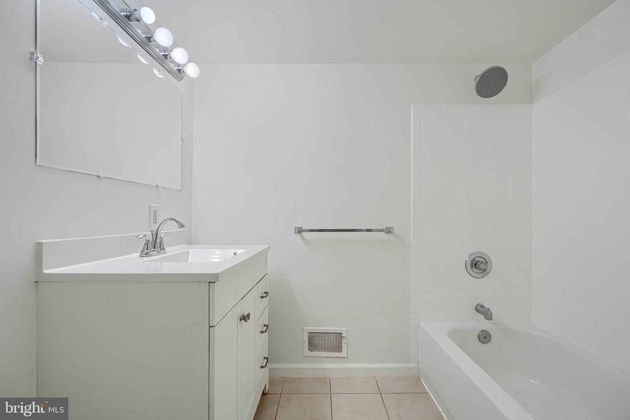 ROSEDALE - Residential