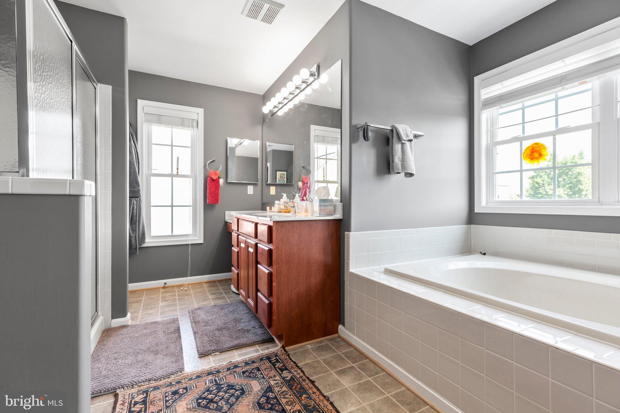 RIVER CLUB - Residential