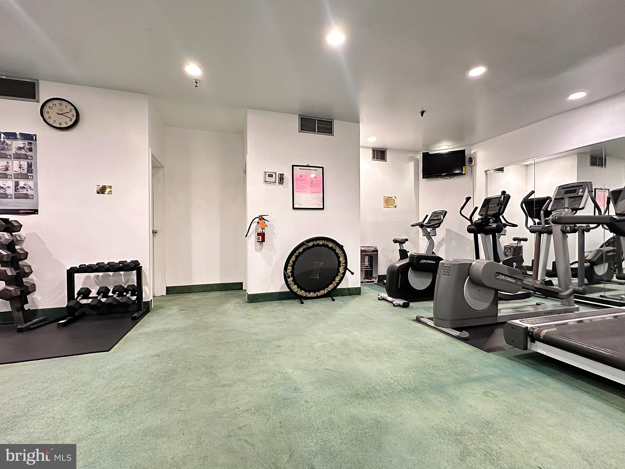 SENTINEL OF LANDMARK - Residential Lease