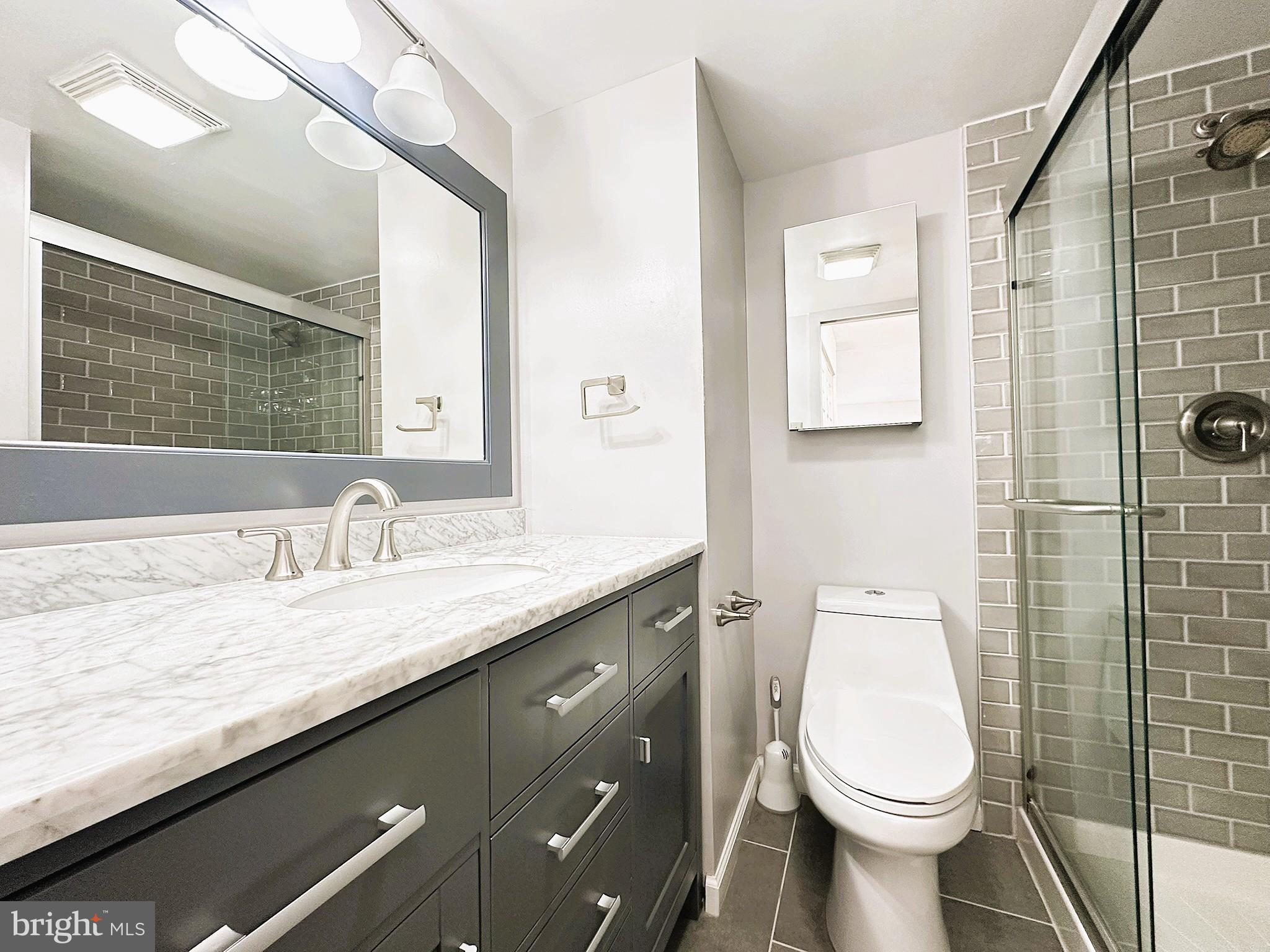 SENTINEL OF LANDMARK - Residential Lease