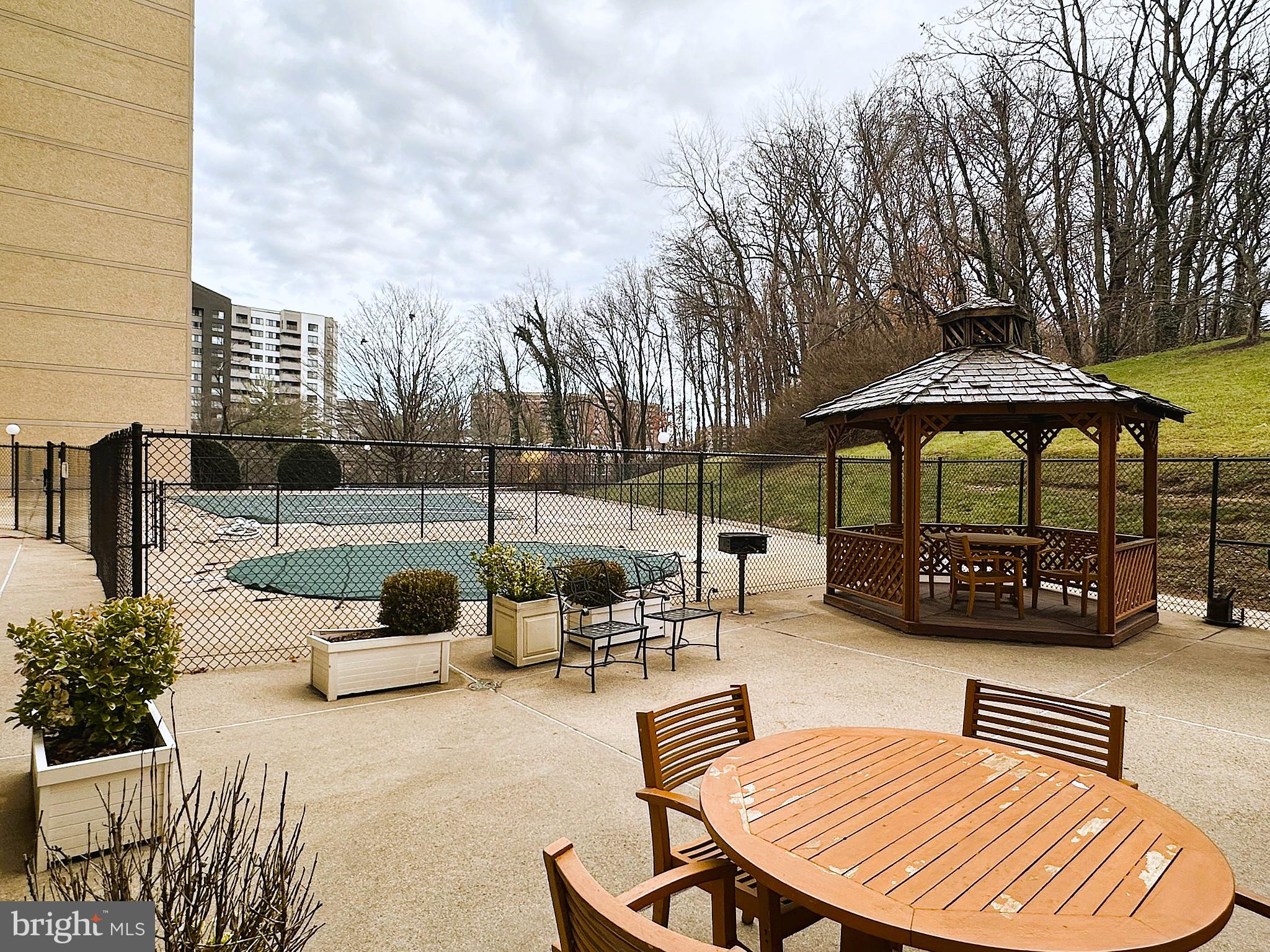 SENTINEL OF LANDMARK - Residential Lease