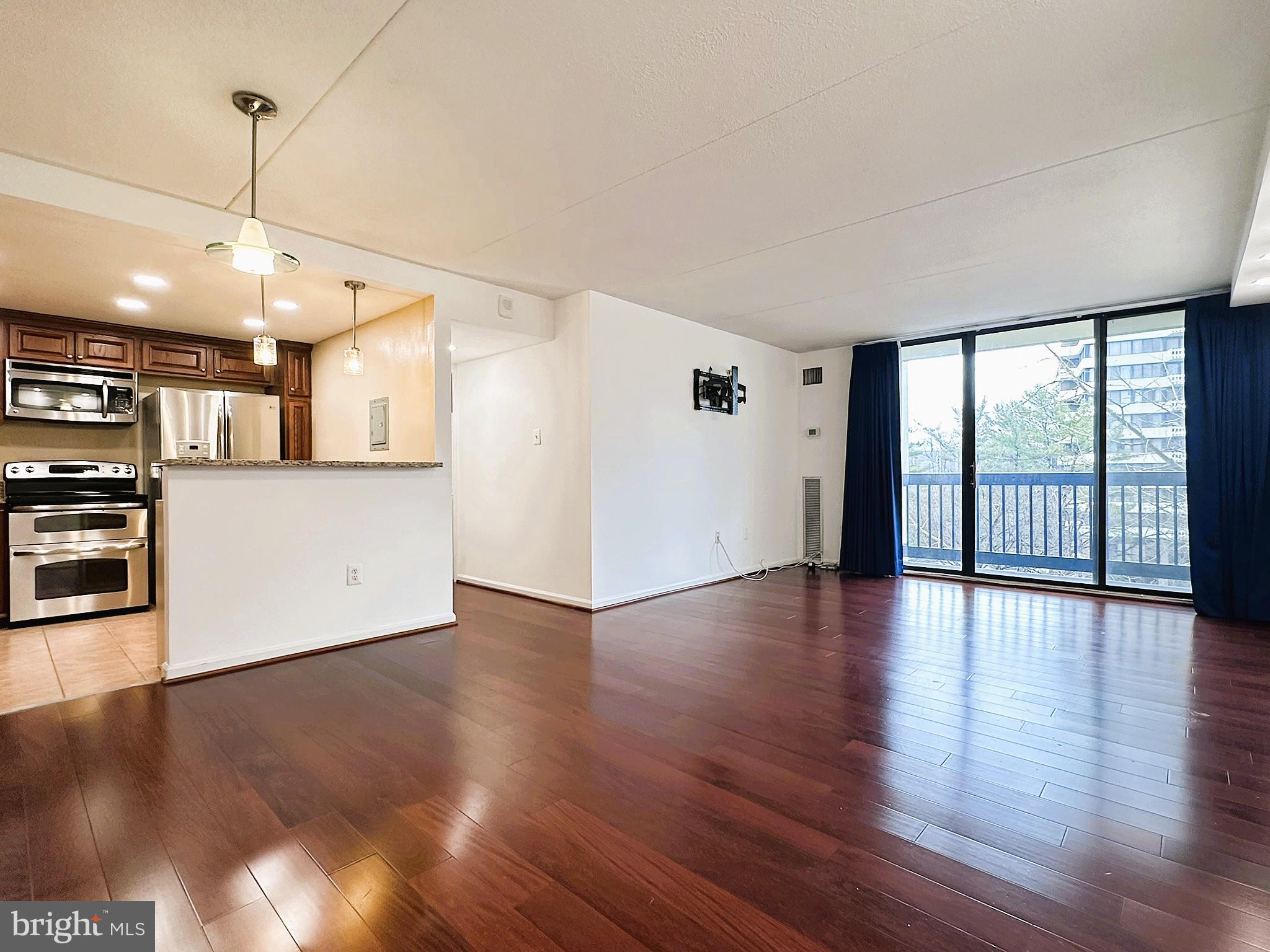 SENTINEL OF LANDMARK - Residential Lease