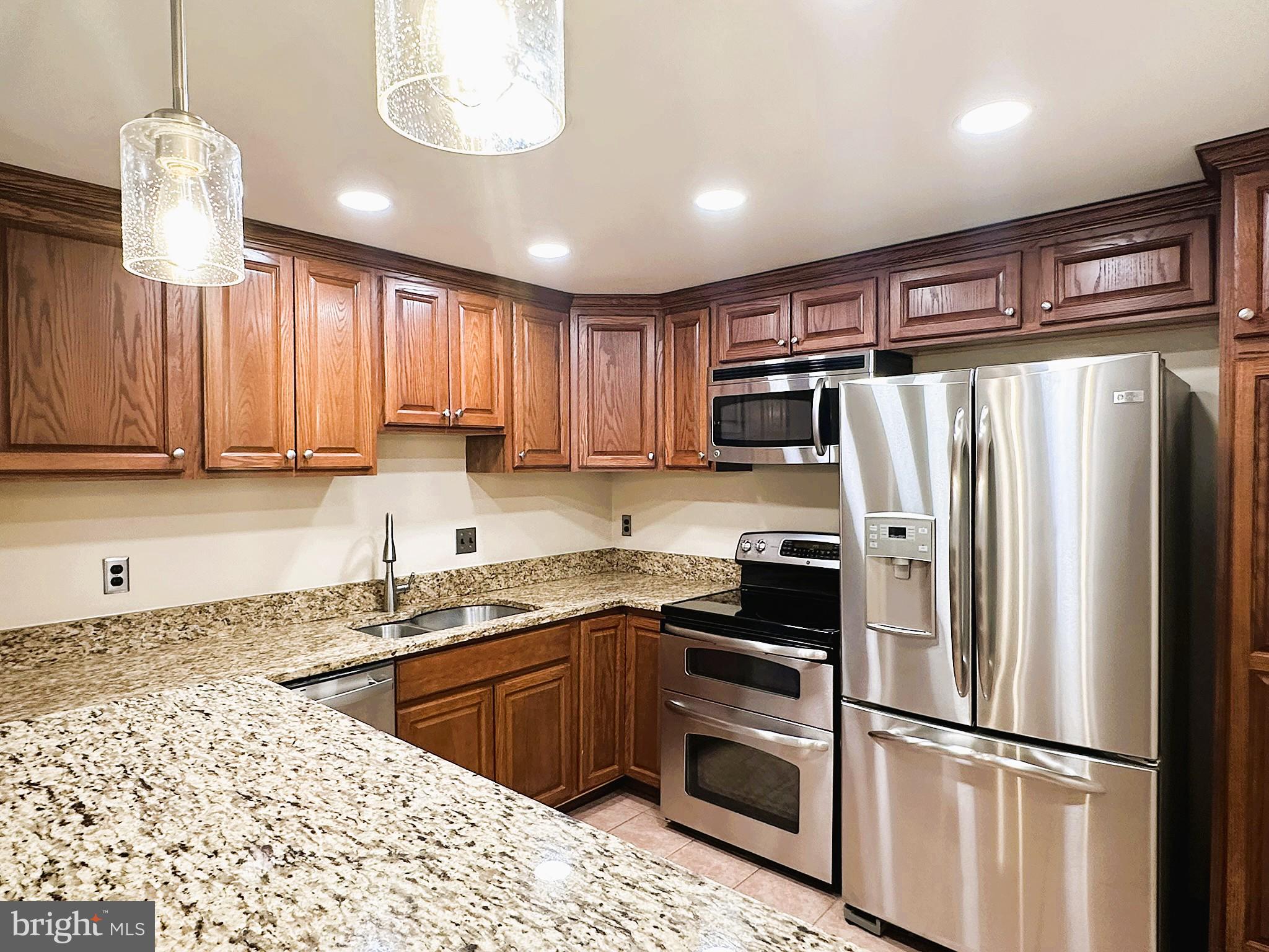 SENTINEL OF LANDMARK - Residential Lease