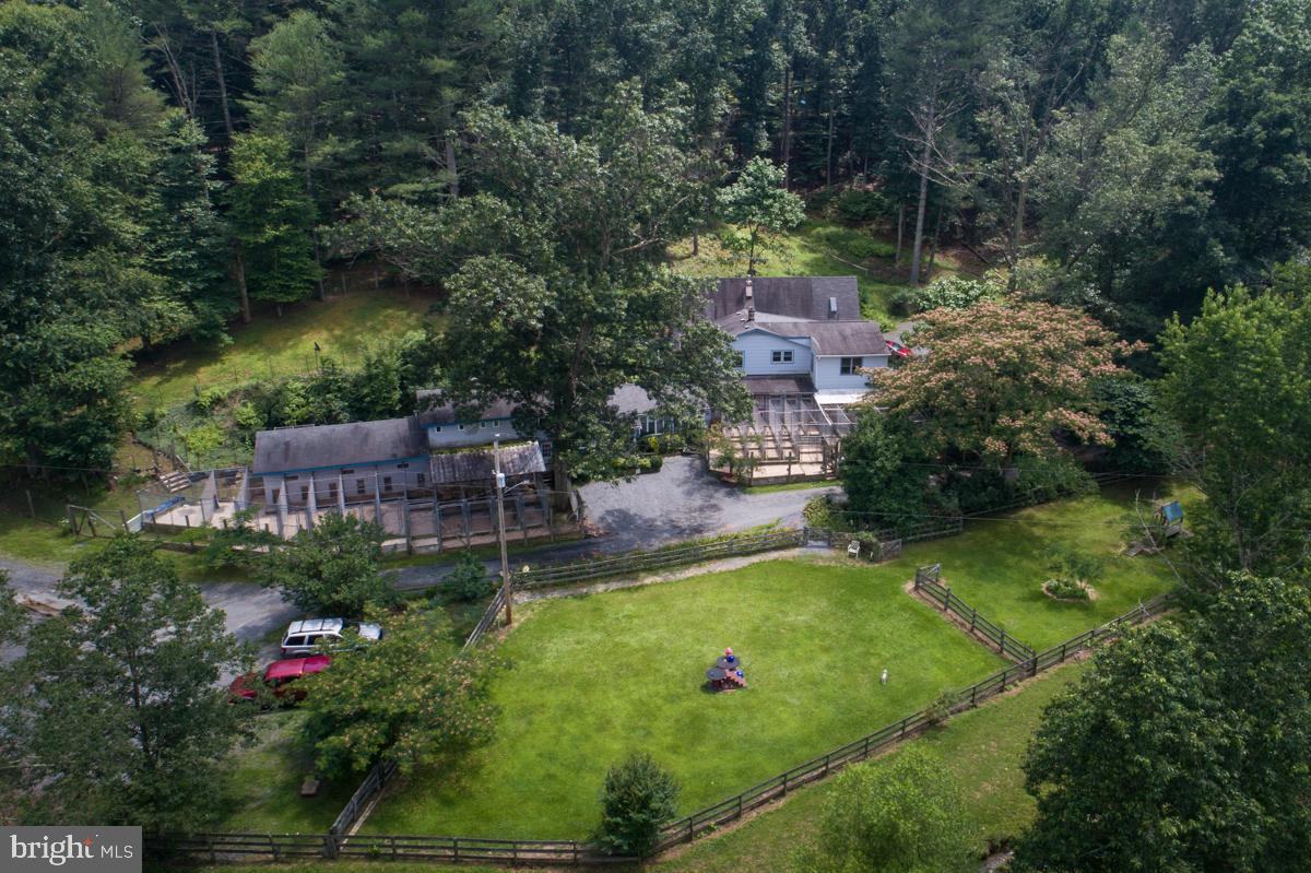 CASTLETON - Residential