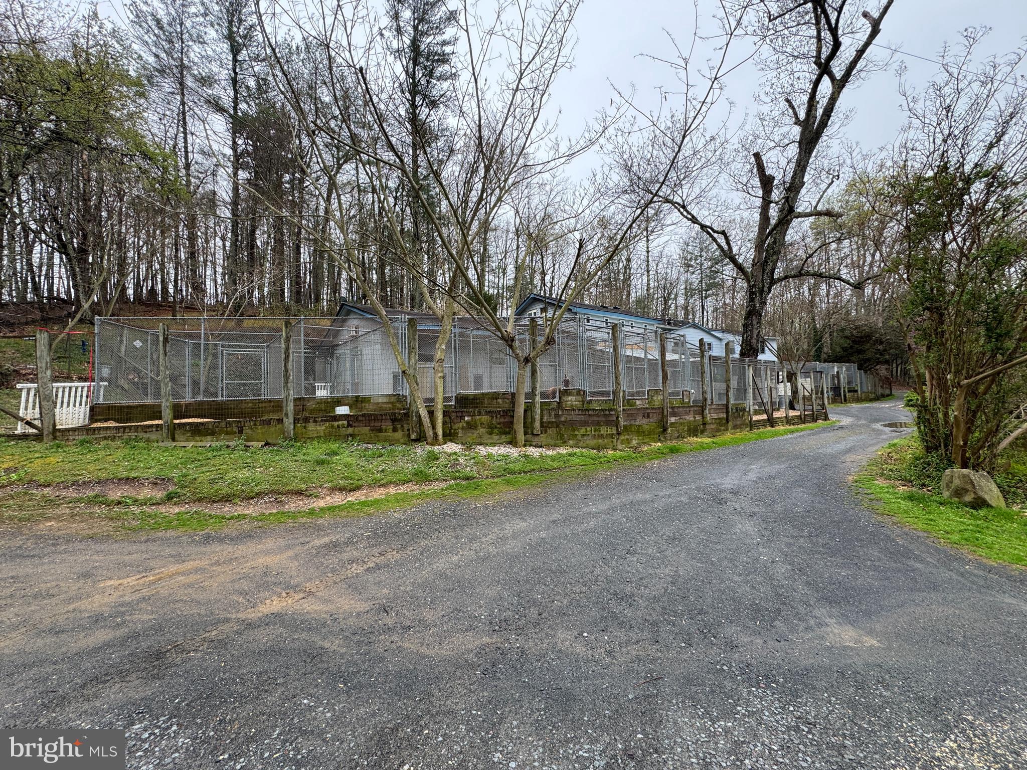 CASTLETON - Residential