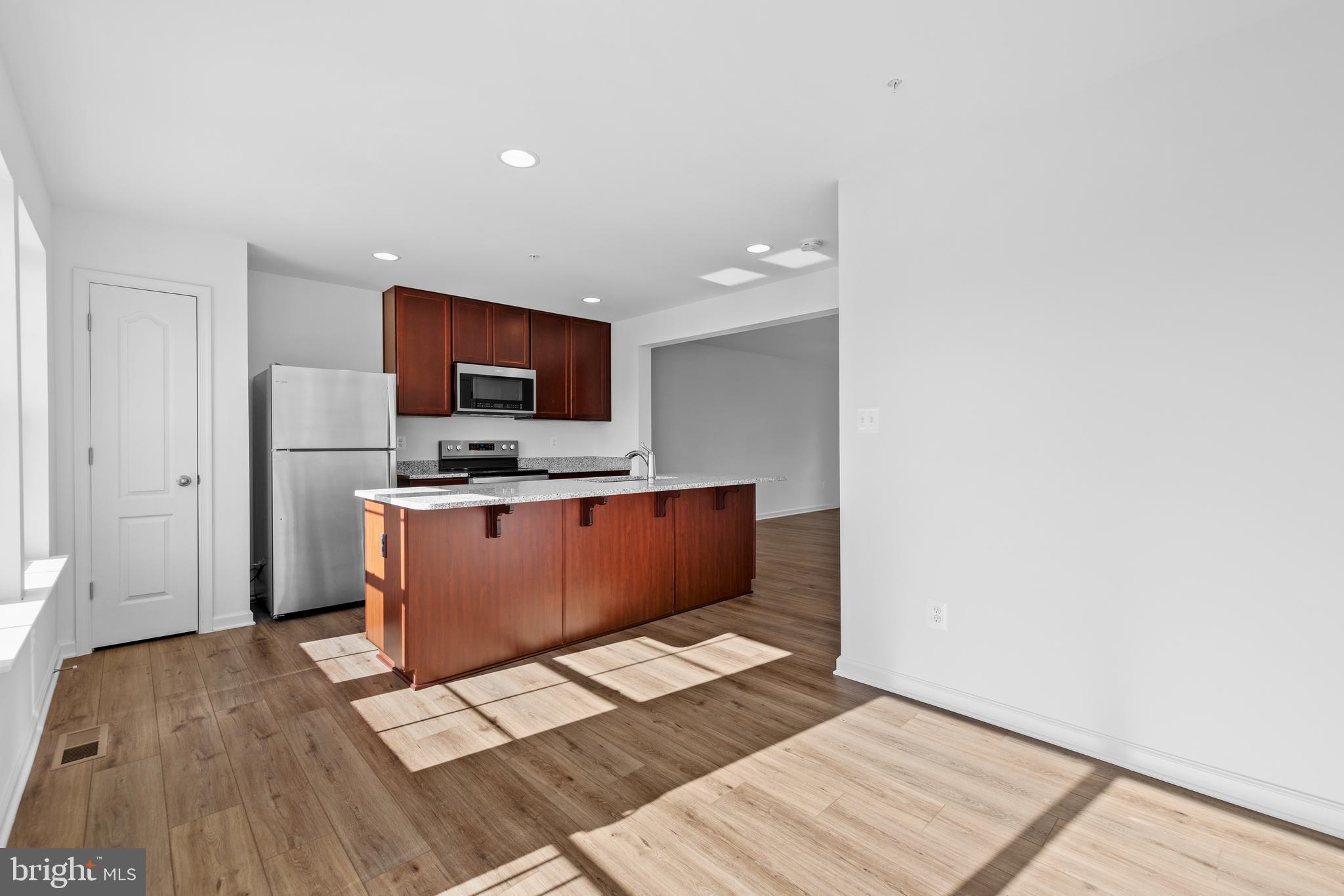 BURHANS VILLAGE - Residential Lease