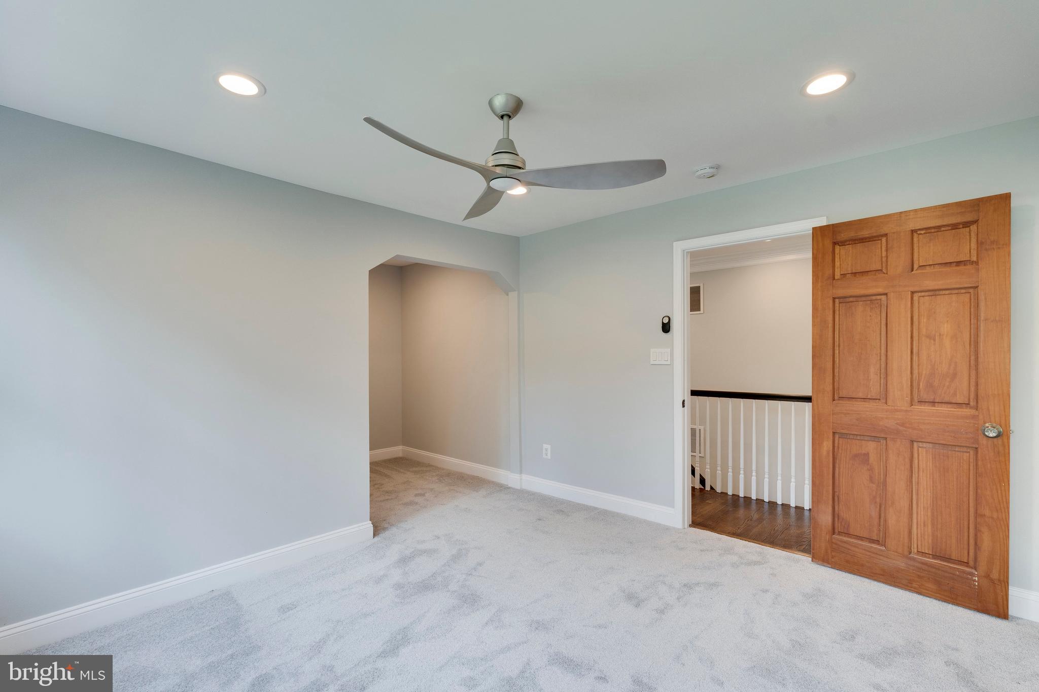 ENGLISH VILLAGE - Residential Lease