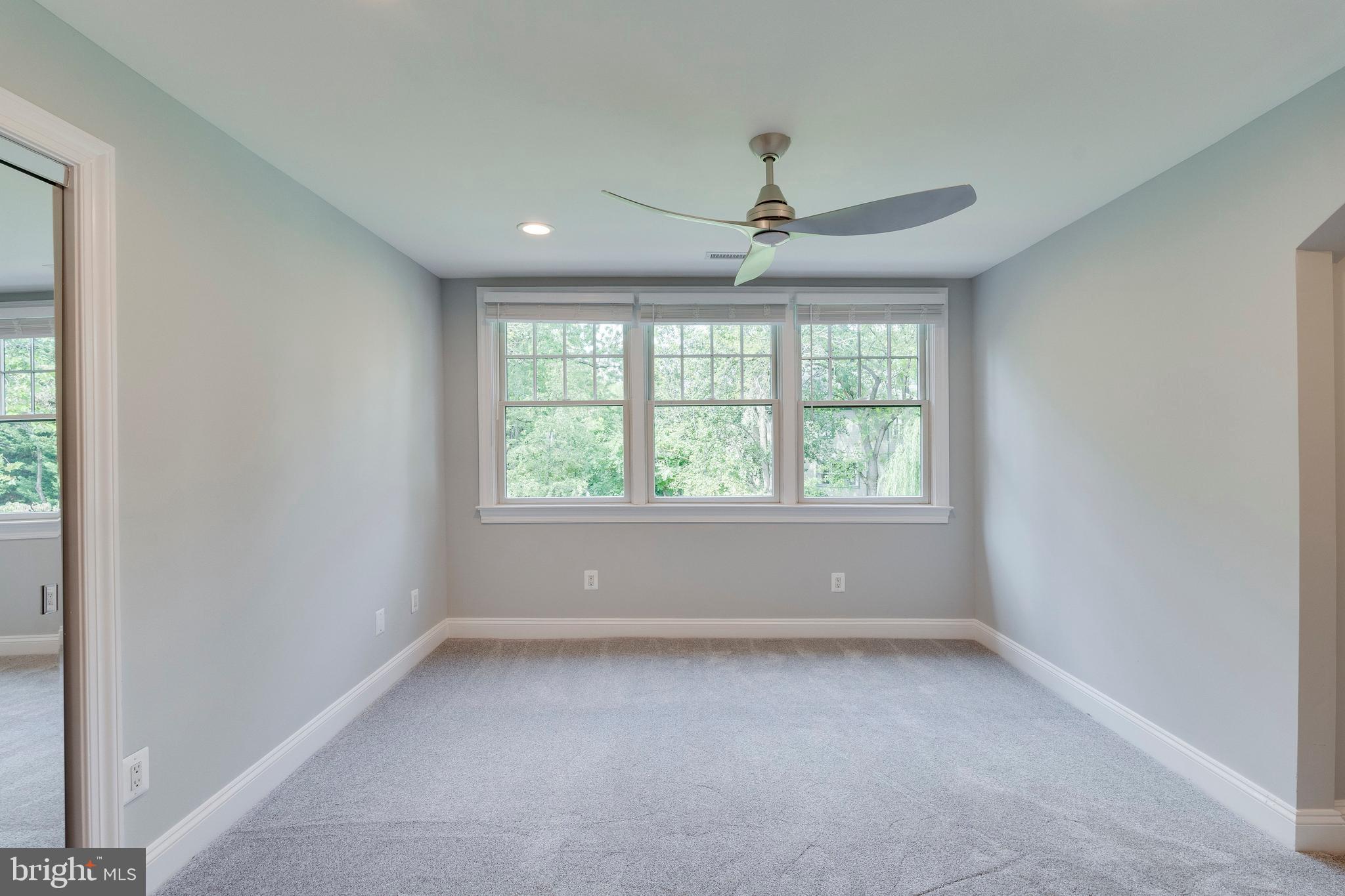 ENGLISH VILLAGE - Residential Lease