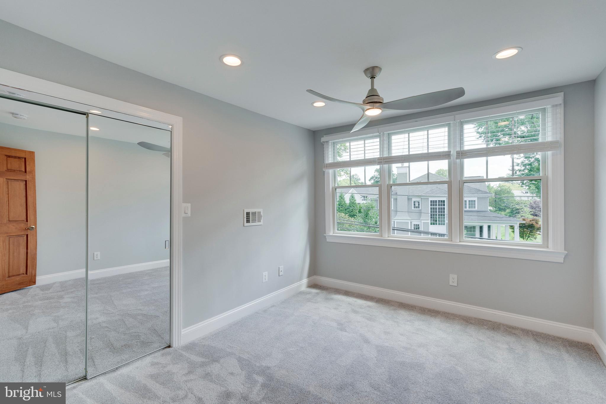 ENGLISH VILLAGE - Residential Lease