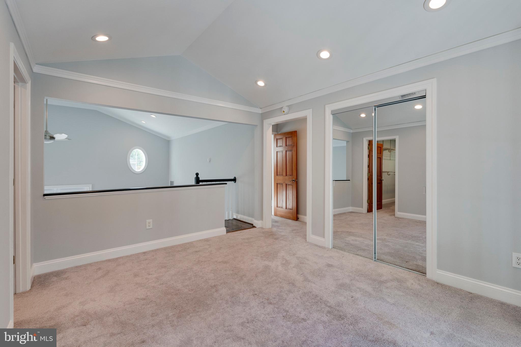 ENGLISH VILLAGE - Residential Lease