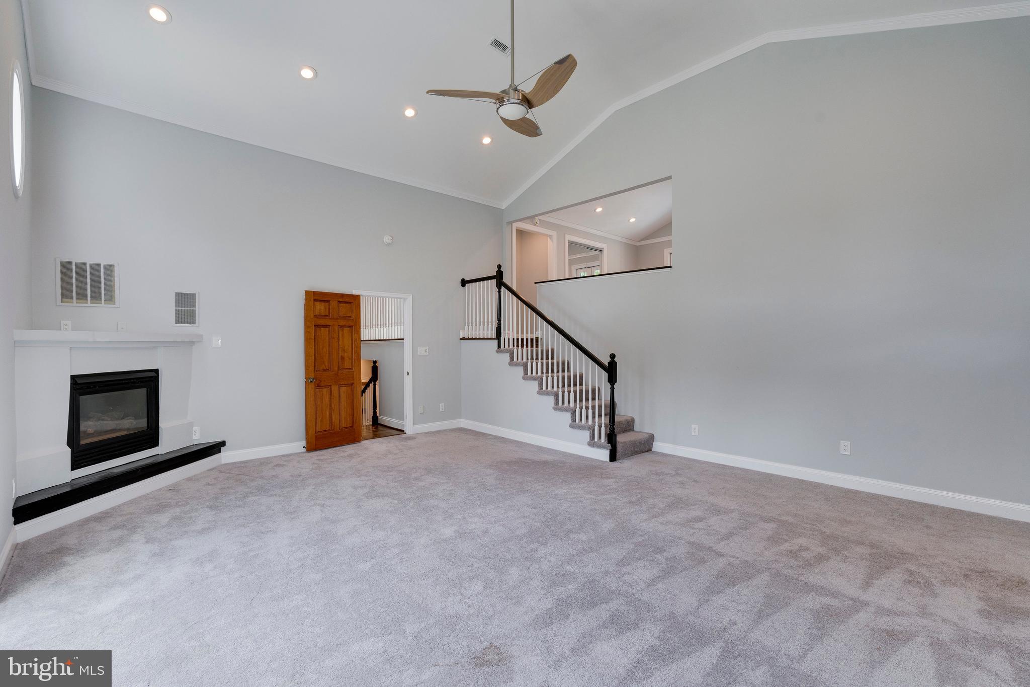 ENGLISH VILLAGE - Residential Lease